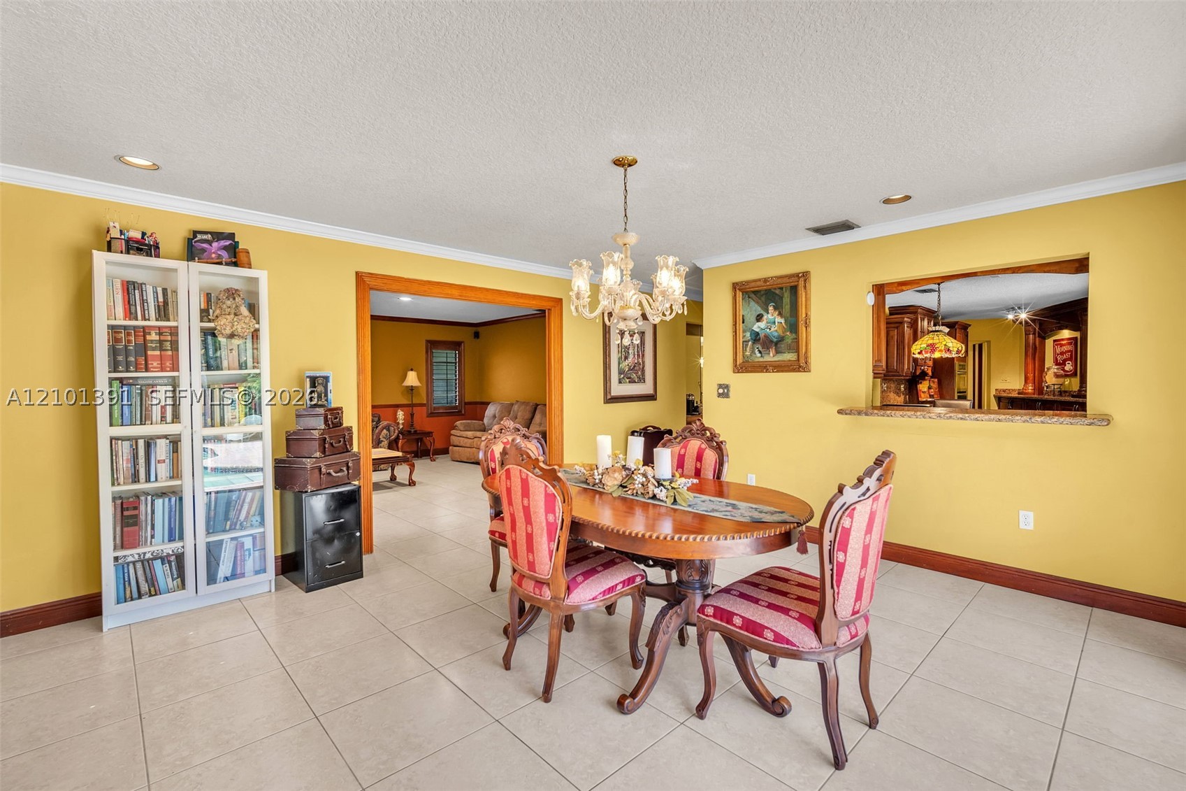 10010 NW 135th St, Hialeah Gardens FL 33018