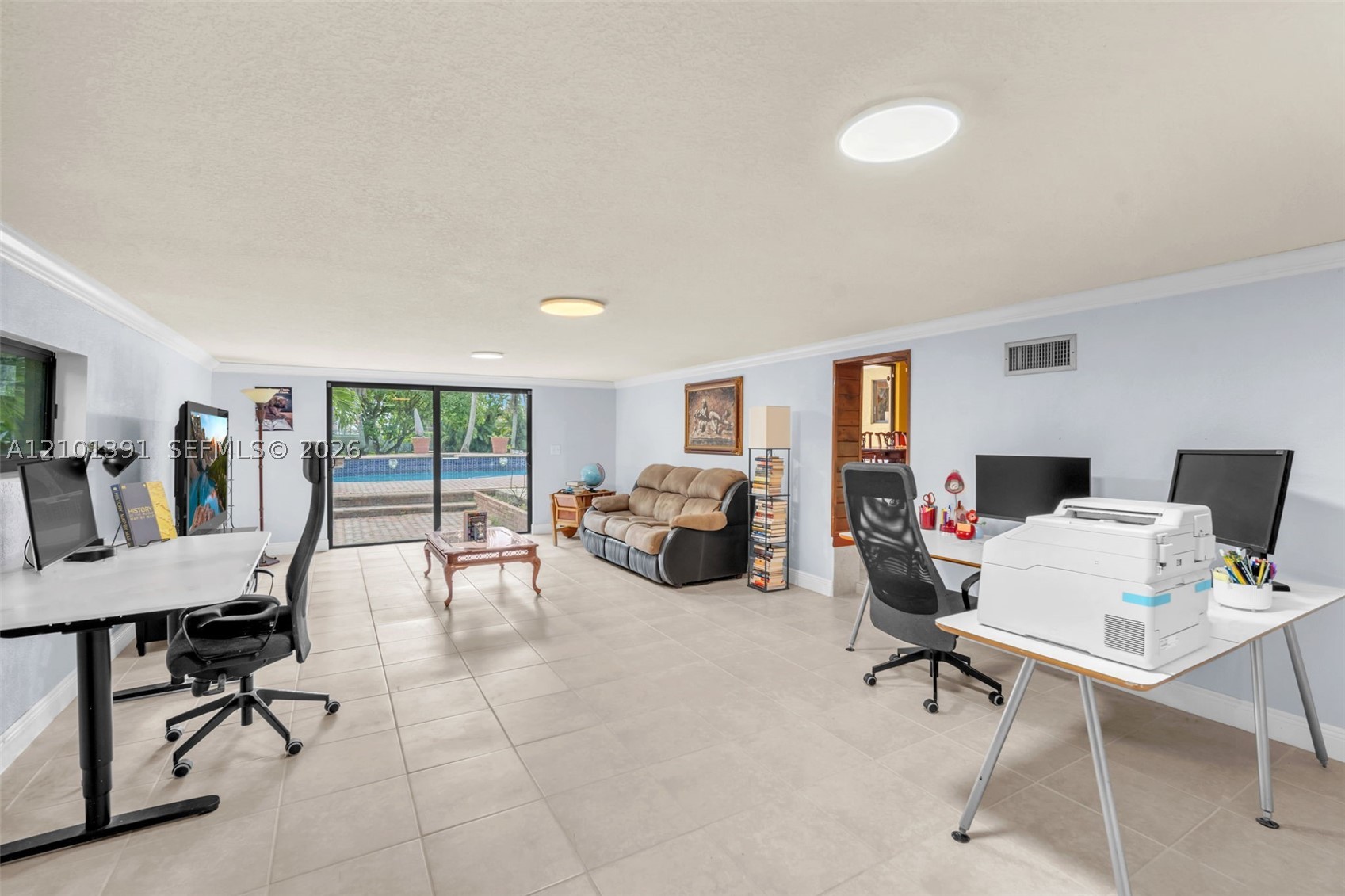 10010 NW 135th St, Hialeah Gardens FL 33018