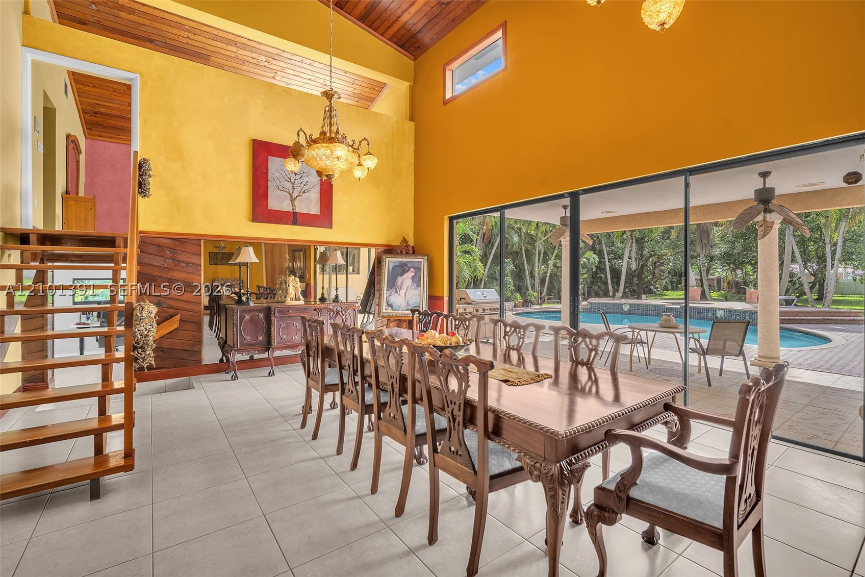 10010 NW 135th St, Hialeah Gardens FL 33018