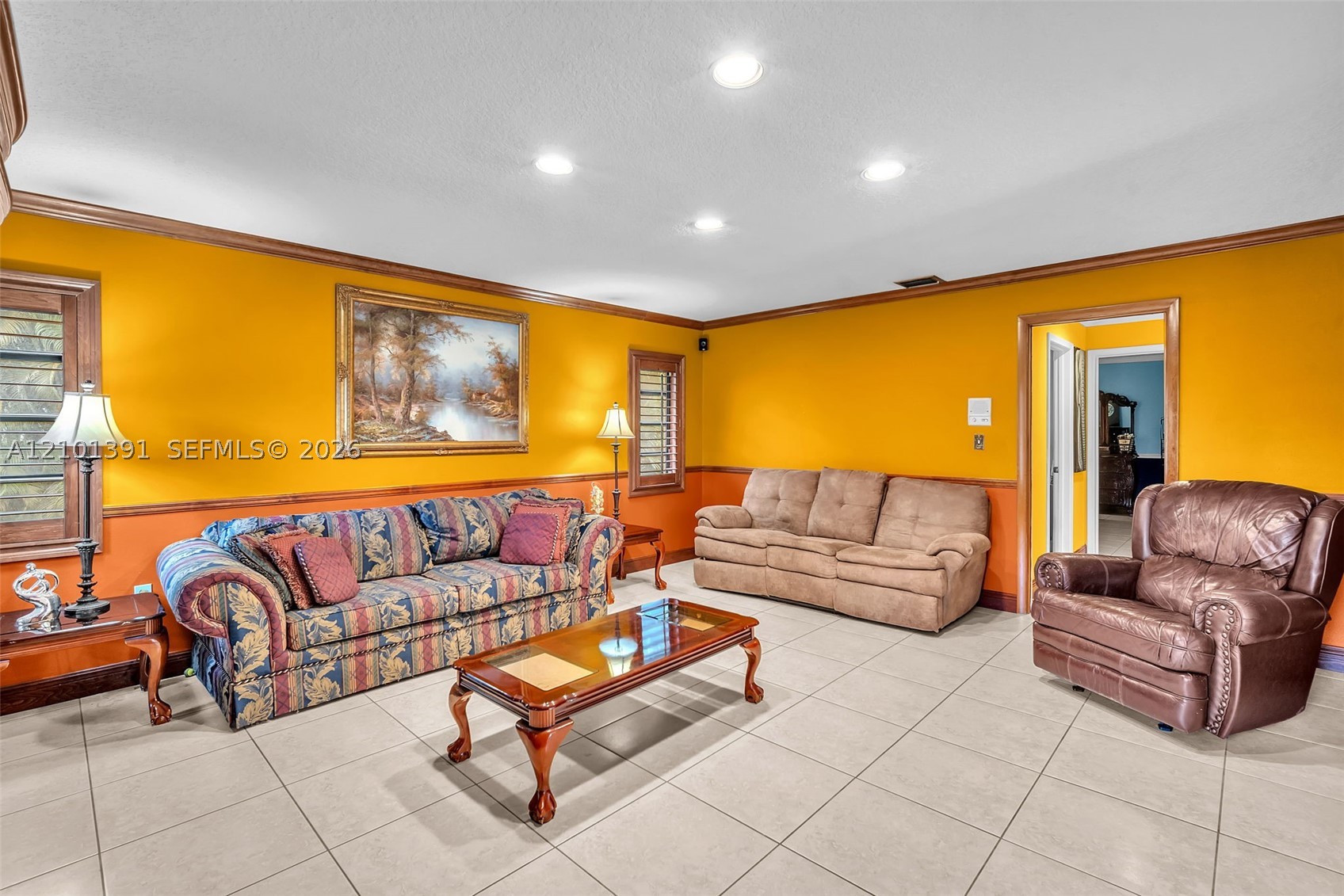 10010 NW 135th St, Hialeah Gardens FL 33018