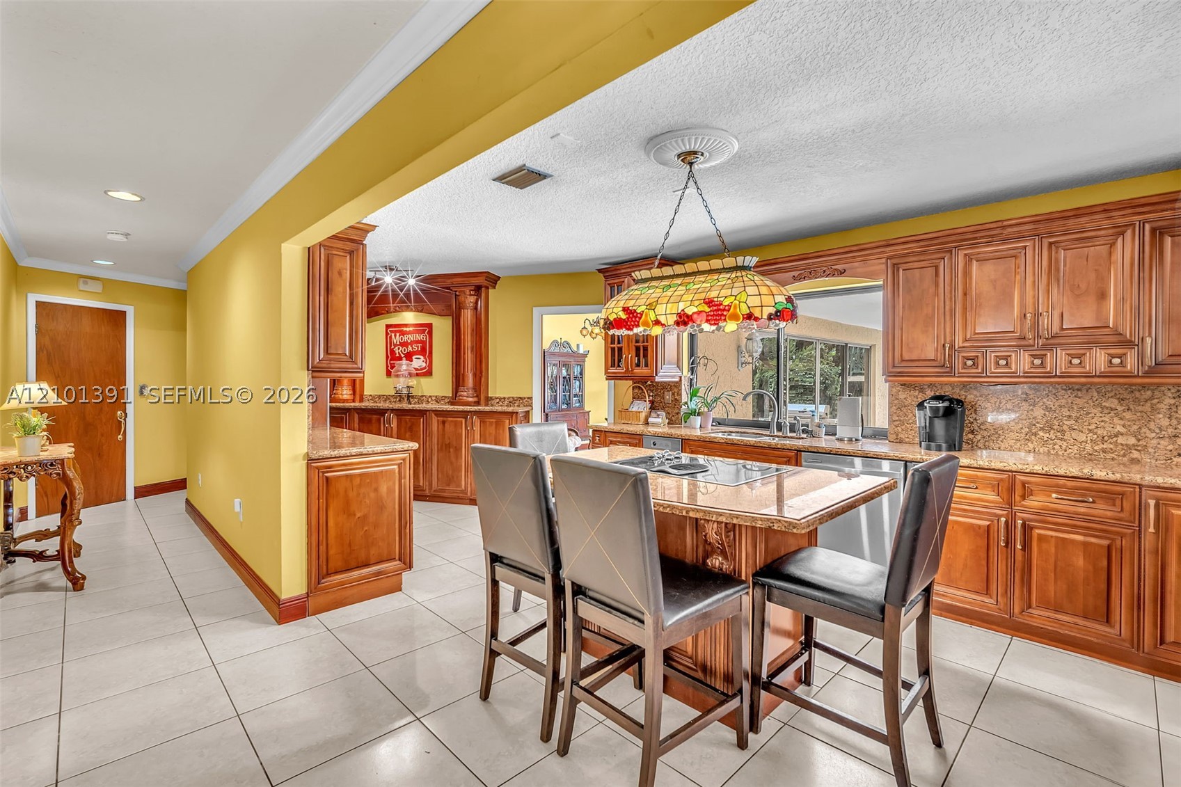 10010 NW 135th St, Hialeah Gardens FL 33018