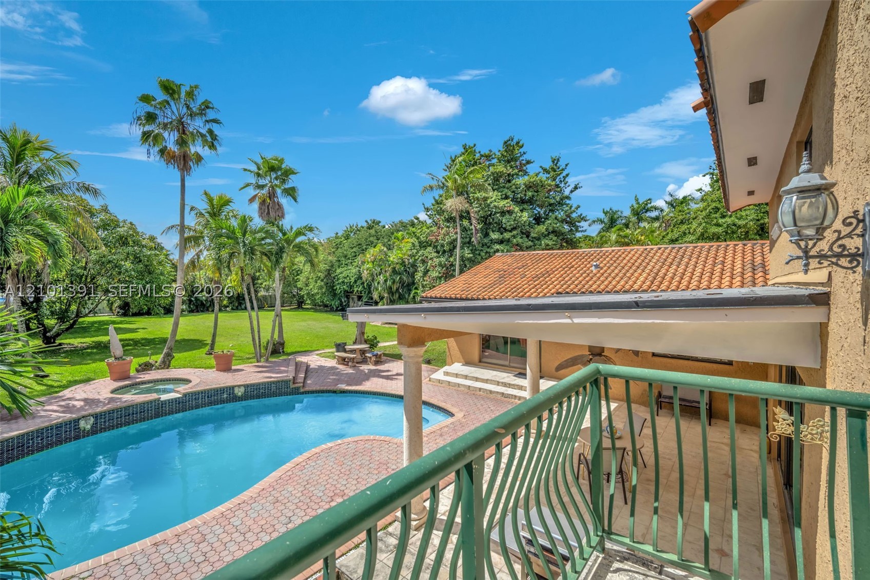 10010 NW 135th St, Hialeah Gardens FL 33018
