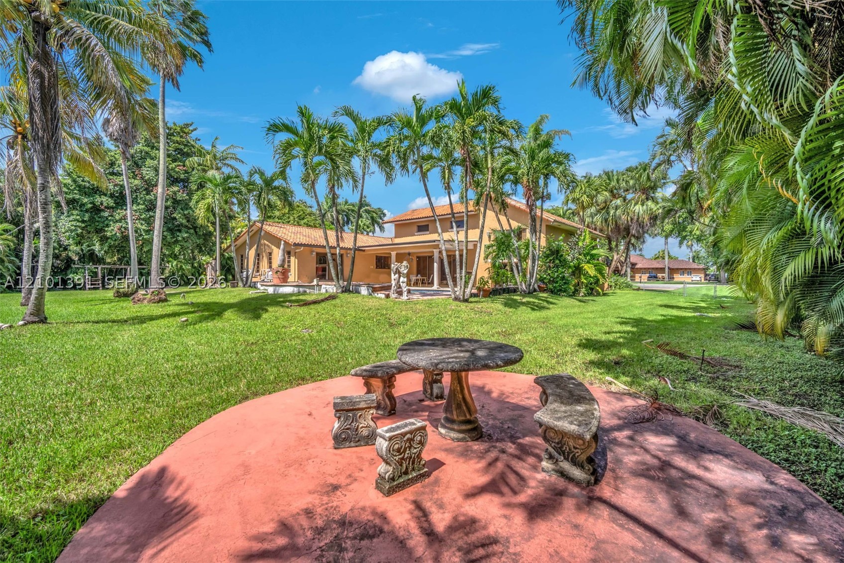 10010 NW 135th St, Hialeah Gardens FL 33018