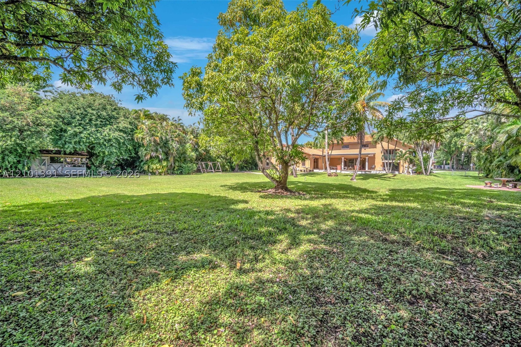 10010 NW 135th St, Hialeah Gardens FL 33018