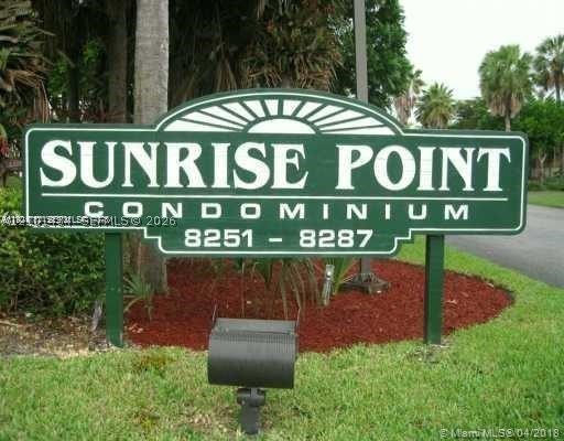 8267 SW 128th St #207, Pinecrest FL 33156