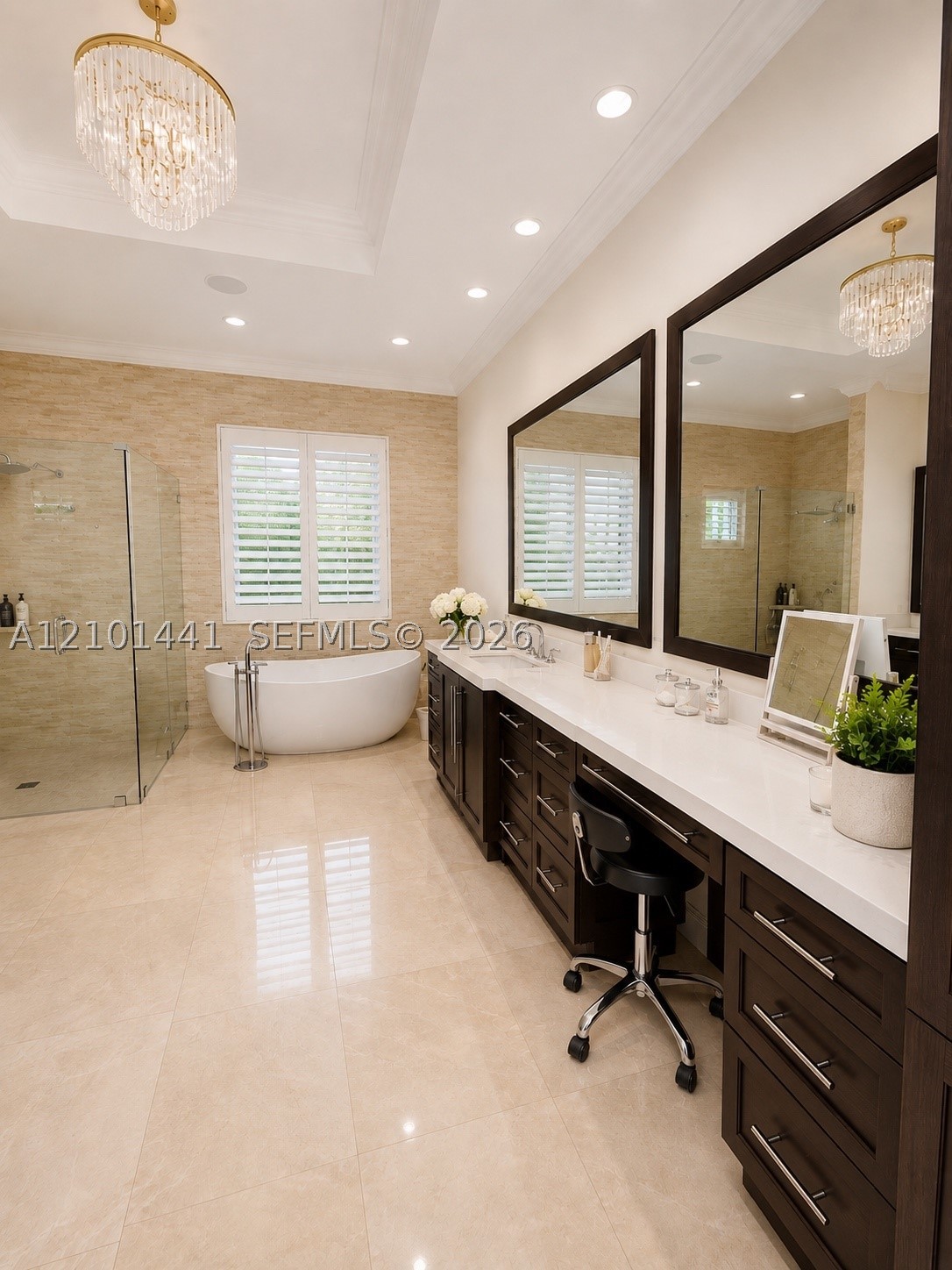560 Coconut Palm Ter, Plantation FL 33324