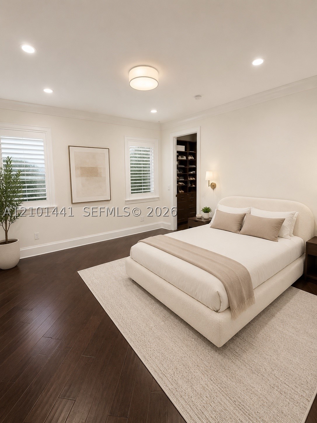 560 Coconut Palm Ter, Plantation FL 33324