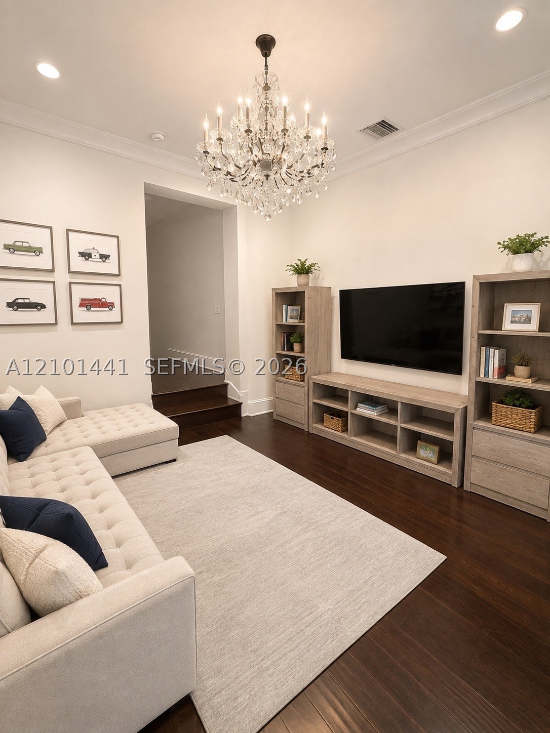 560 Coconut Palm Ter, Plantation FL 33324