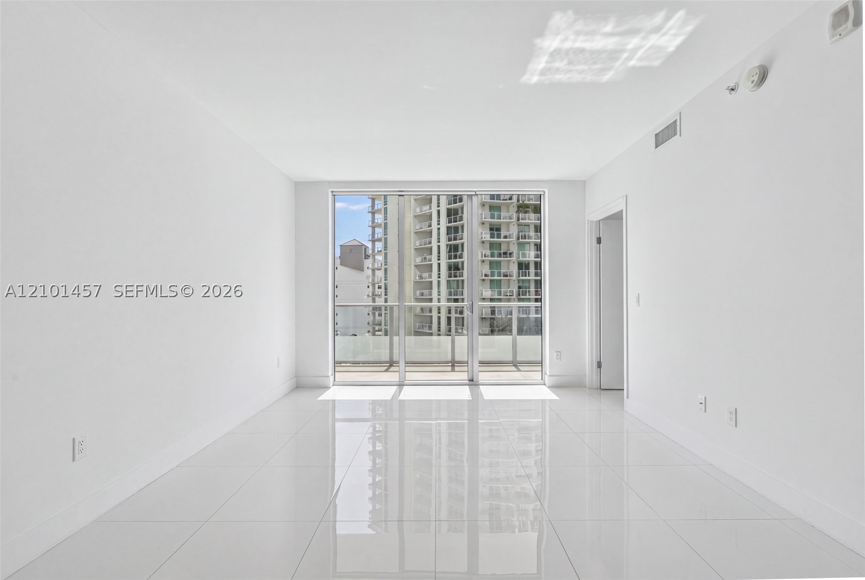 1300 Brickell Bay Dr #1203, Miami FL 33131