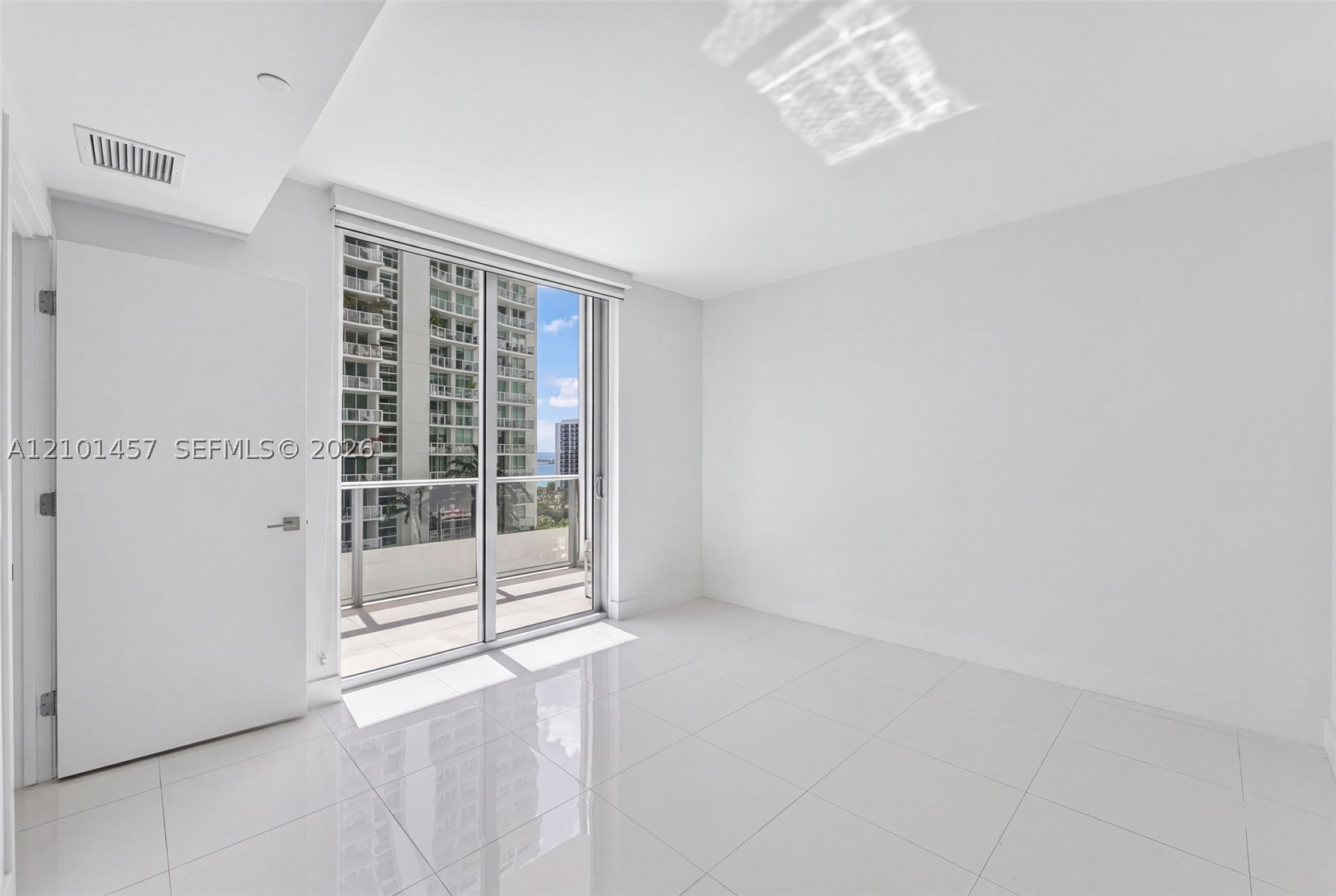 1300 Brickell Bay Dr #1203, Miami FL 33131