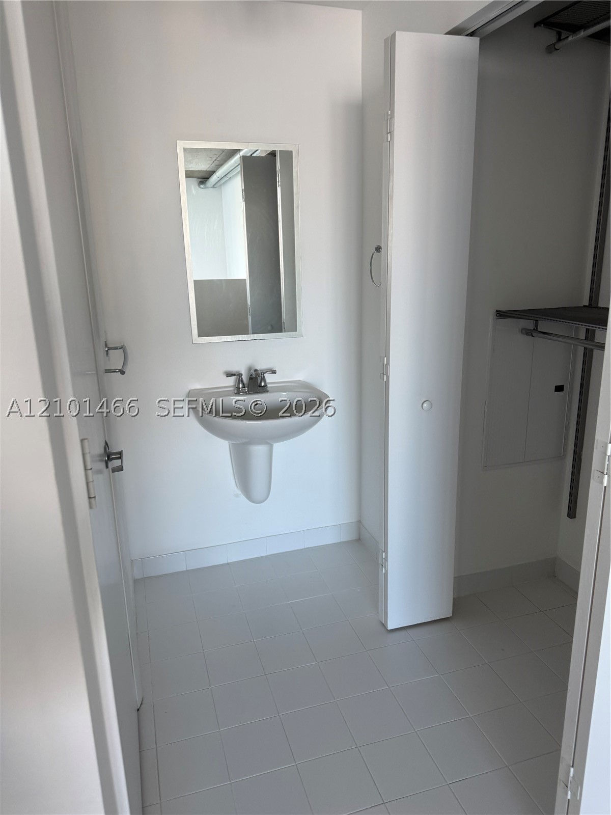 690 SW 1st Ct #1703, Miami FL 33130
