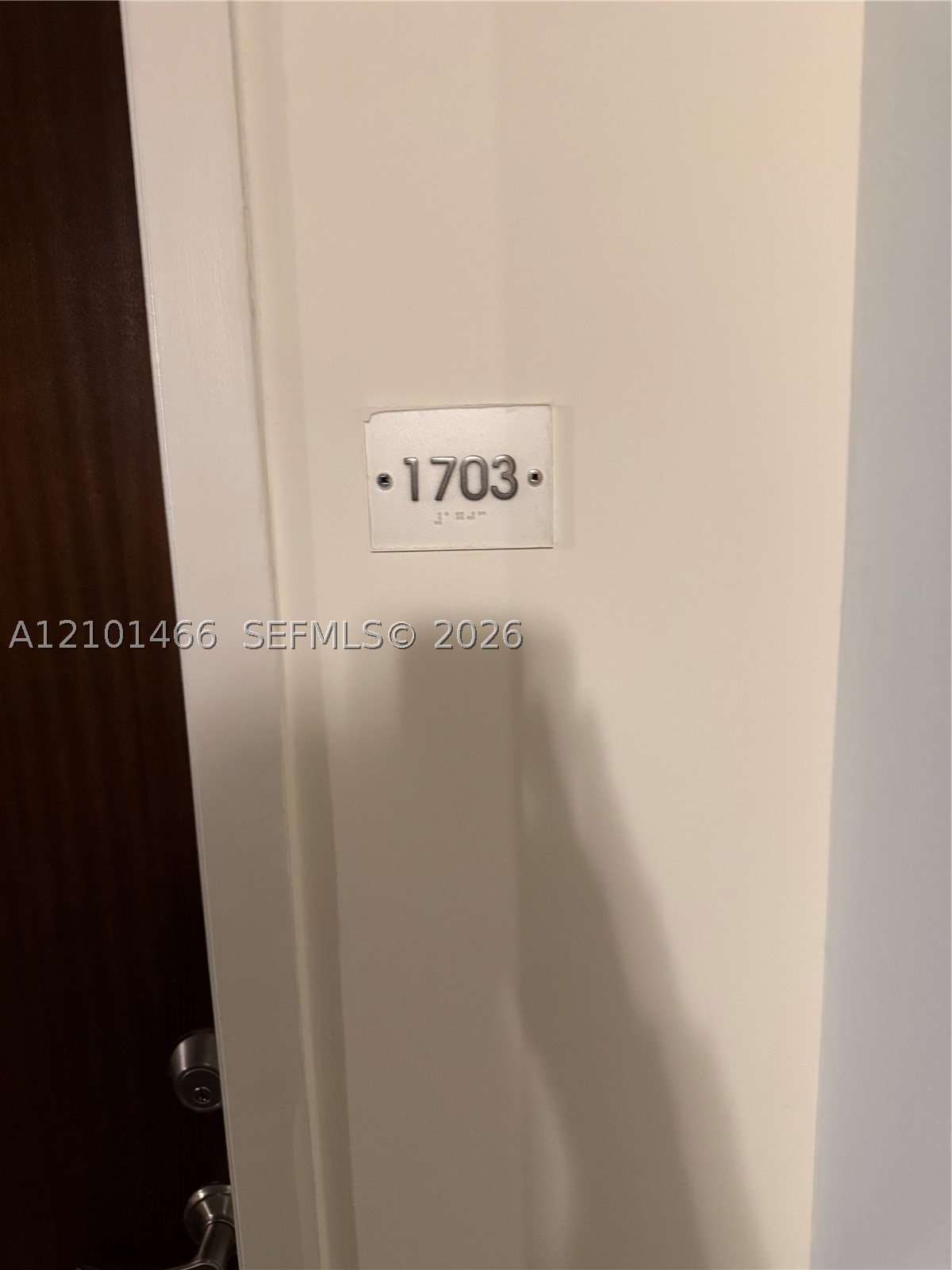 690 SW 1st Ct #1703, Miami FL 33130