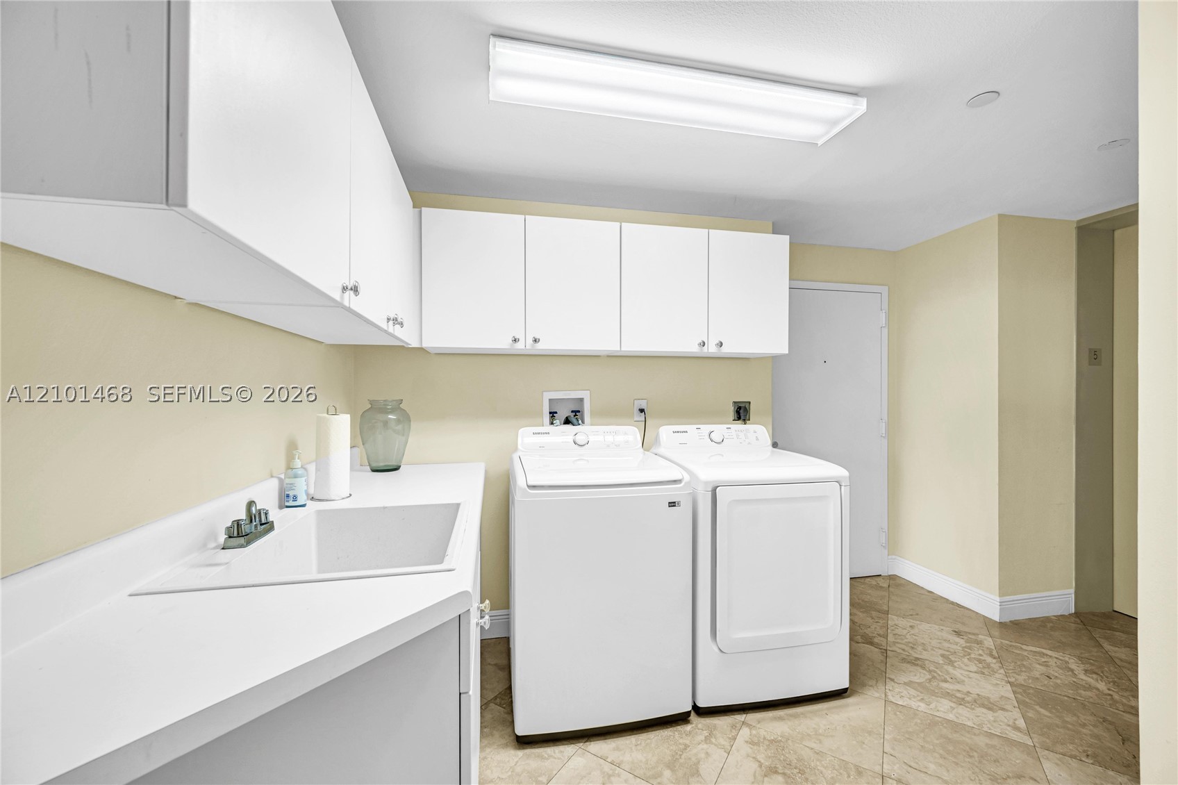 21050 Point Pl #502, Aventura FL 33180