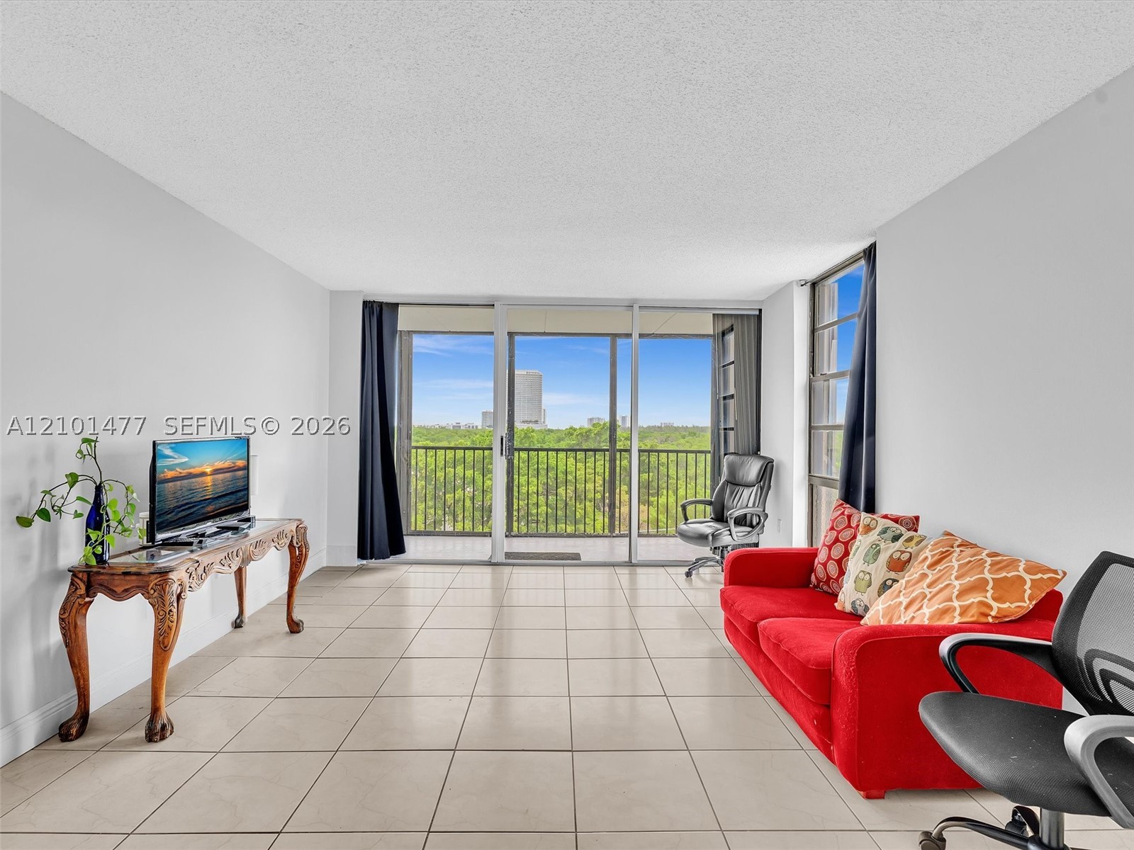 2500 NE 135th St #C502, North Miami FL 33181