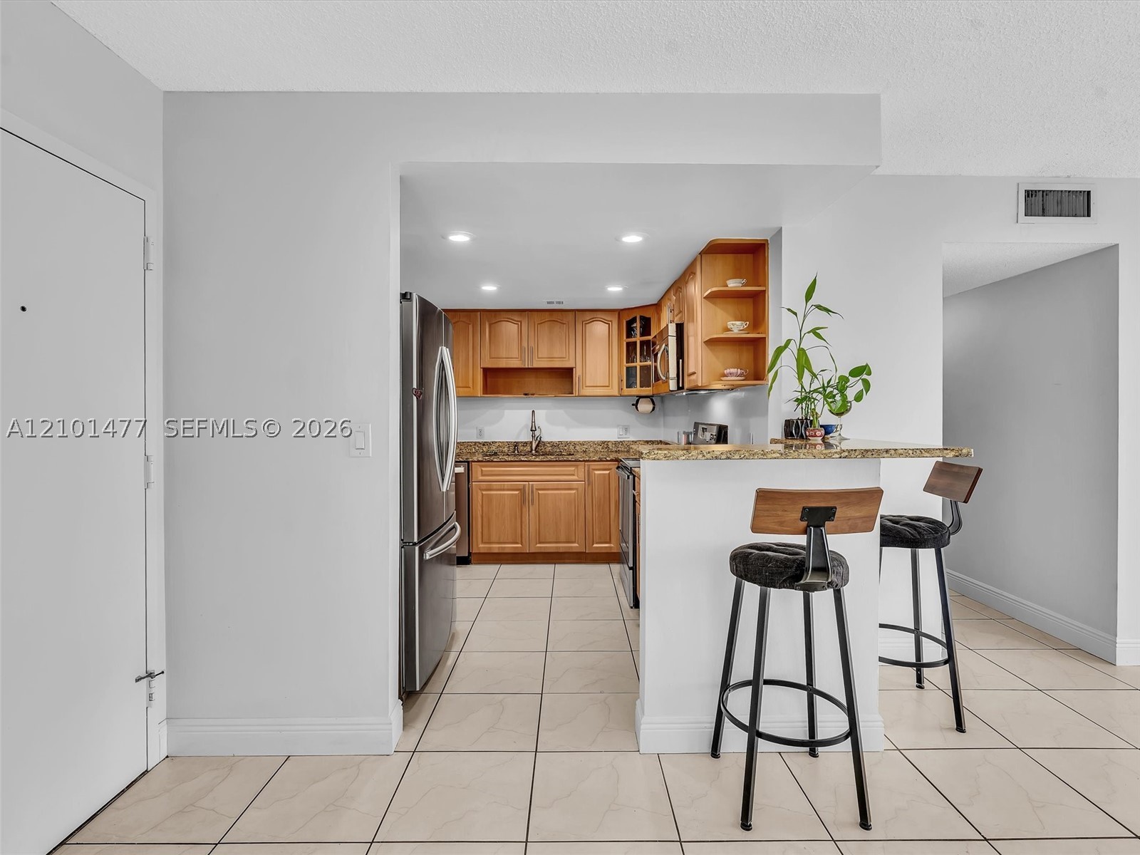 2500 NE 135th St #C502, North Miami FL 33181