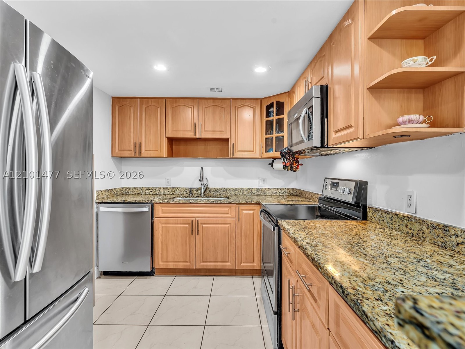 2500 NE 135th St #C502, North Miami FL 33181