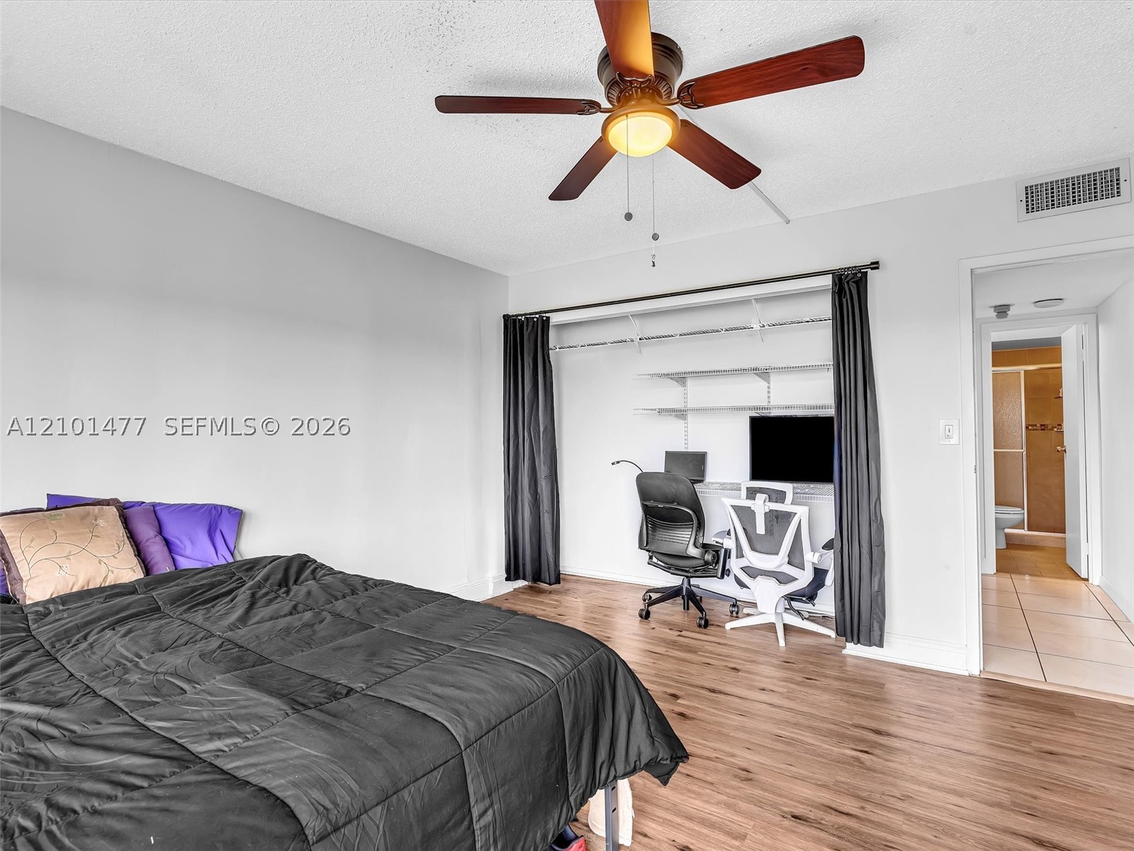 2500 NE 135th St #C502, North Miami FL 33181
