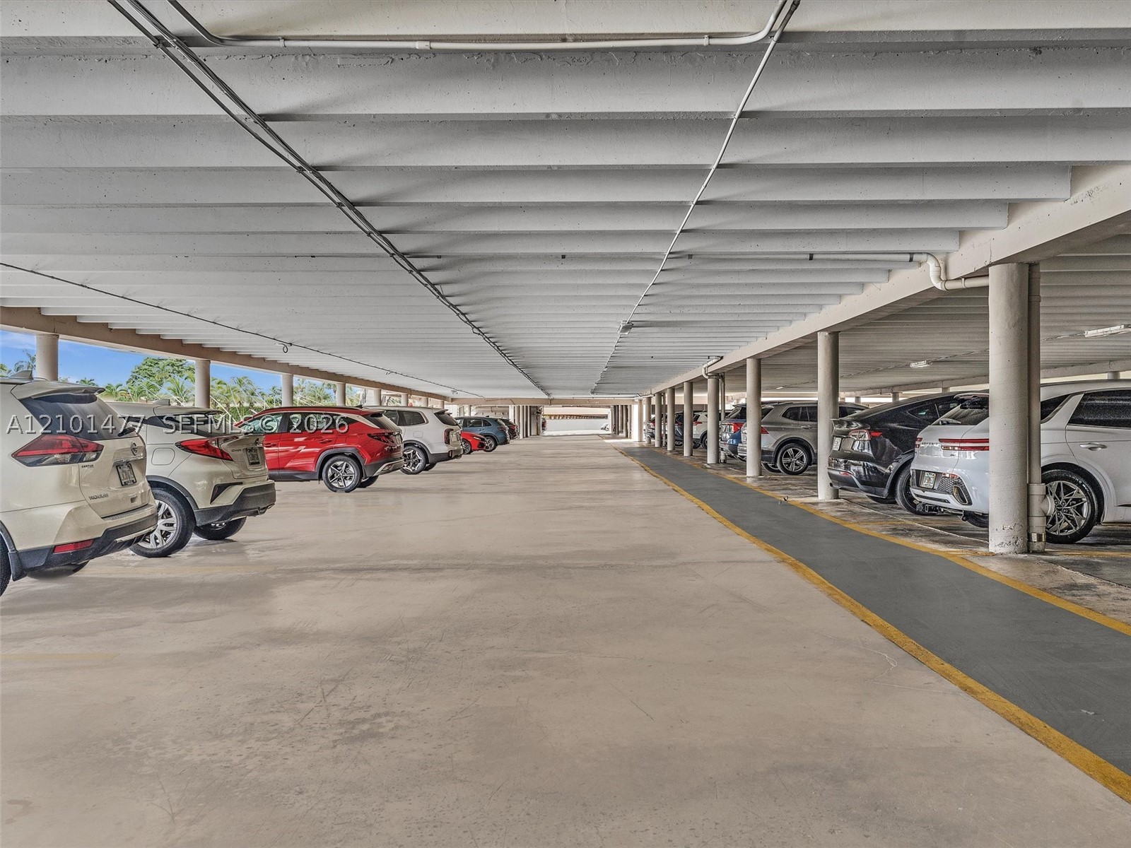 2500 NE 135th St #C502, North Miami FL 33181