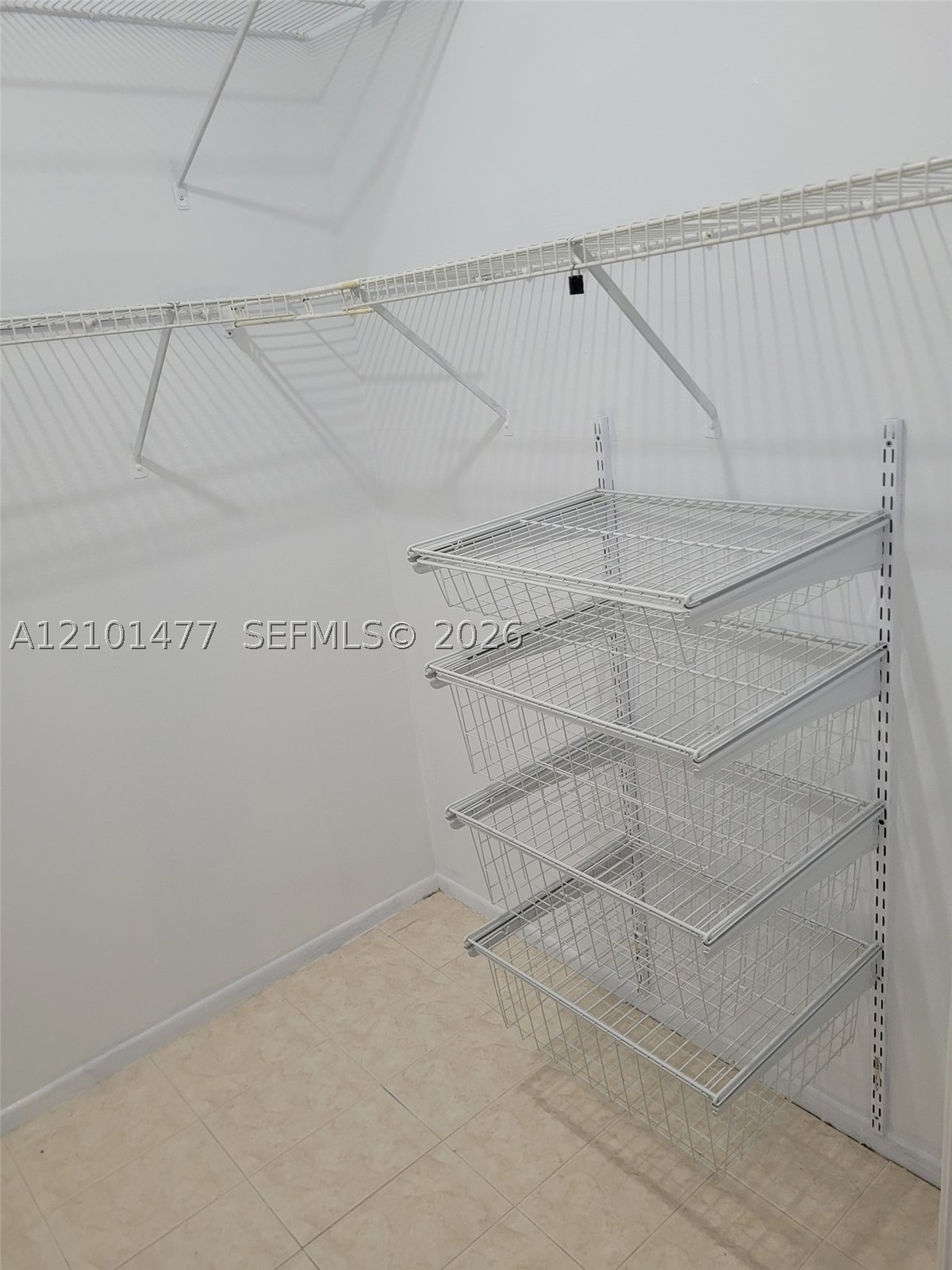 2500 NE 135th St #C502, North Miami FL 33181