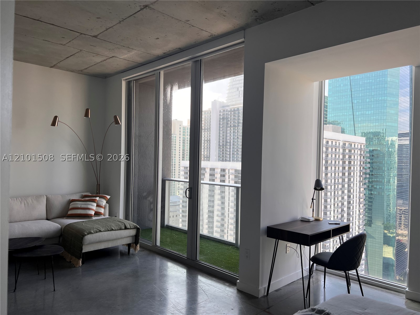 151 SE 1st St #2907, Miami FL 33131