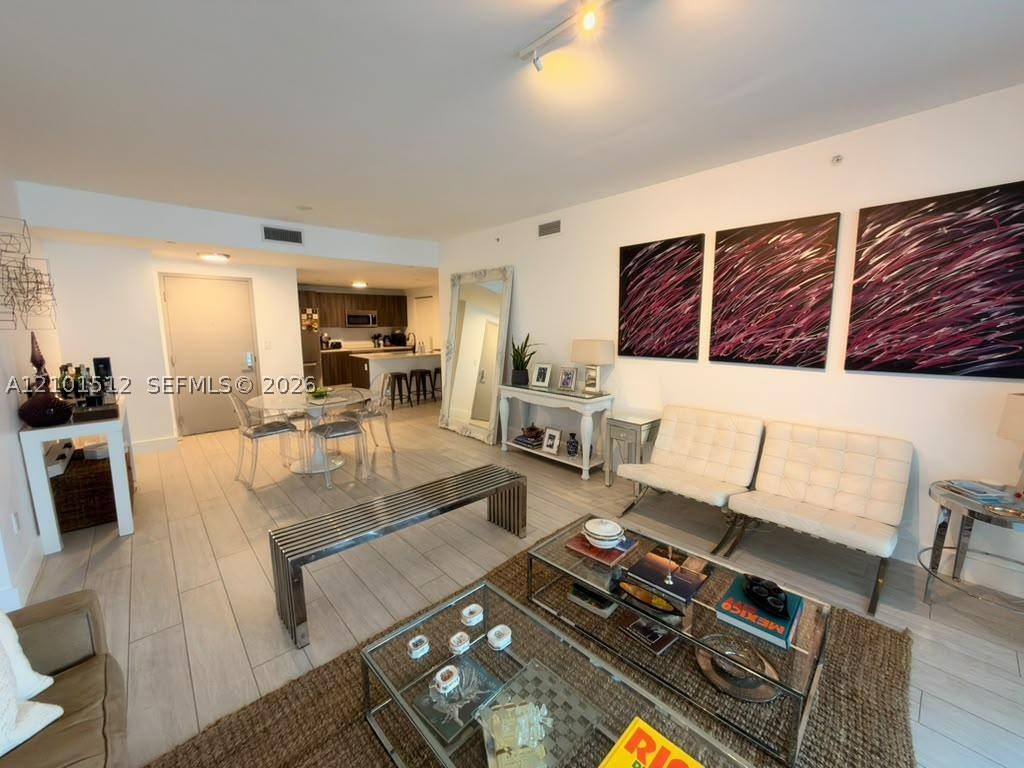 488 NE 18th St #2710, Miami FL 33132