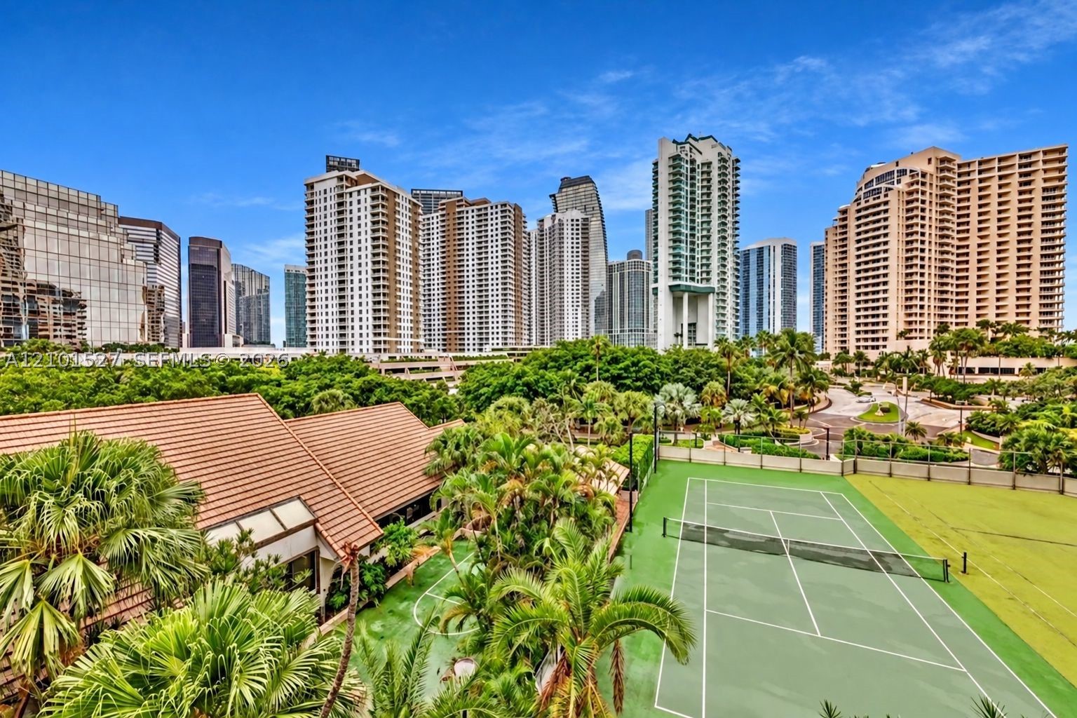 520 Brickell Key Dr #A1811, Miami FL 33131