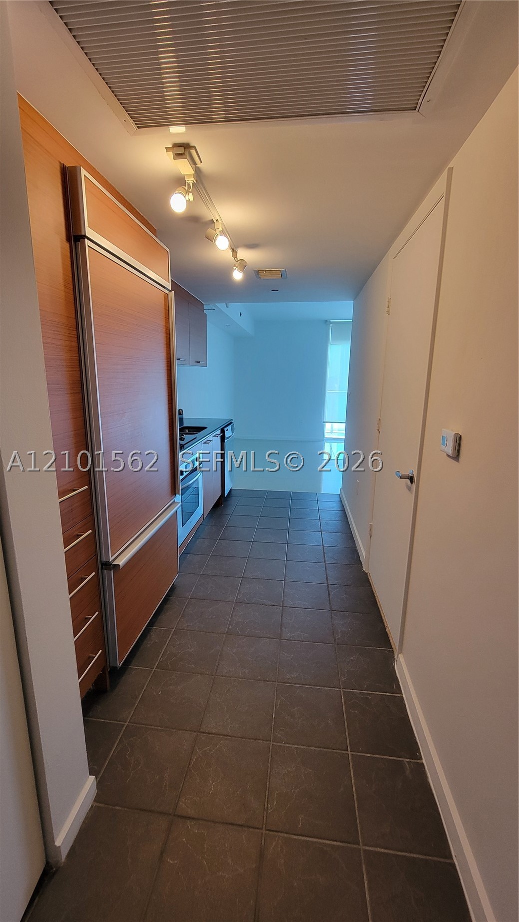 50 Biscayne Blvd #1503, Miami FL 33132
