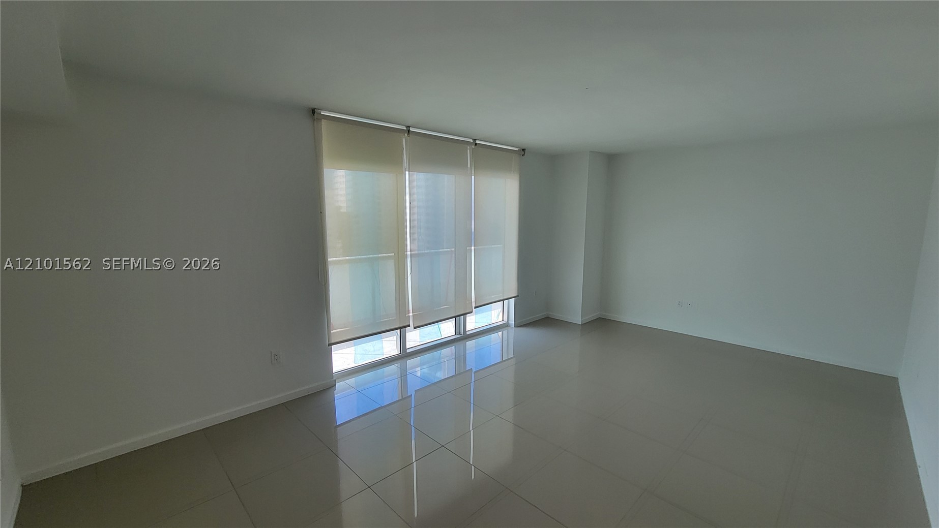 50 Biscayne Blvd #1503, Miami FL 33132