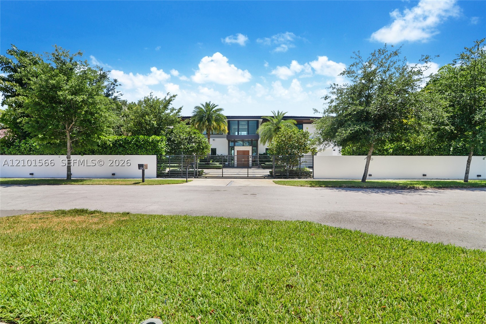 7210 S Prestwick Pl #1, Miami Lakes FL 33014