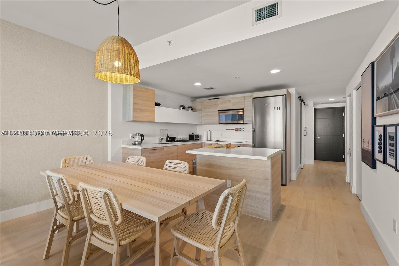 16385 Biscayne Blvd #2406, North Miami Beach FL 33160