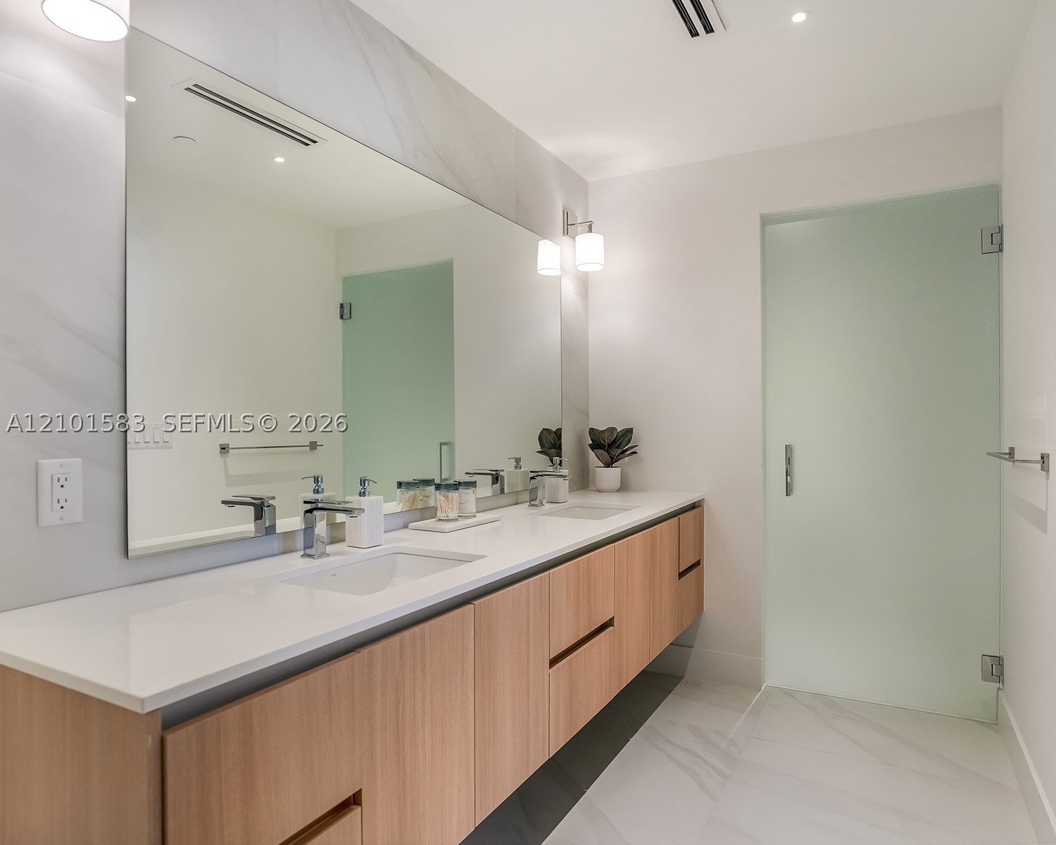407 N Riverside Dr #604, Pompano Beach FL 33062
