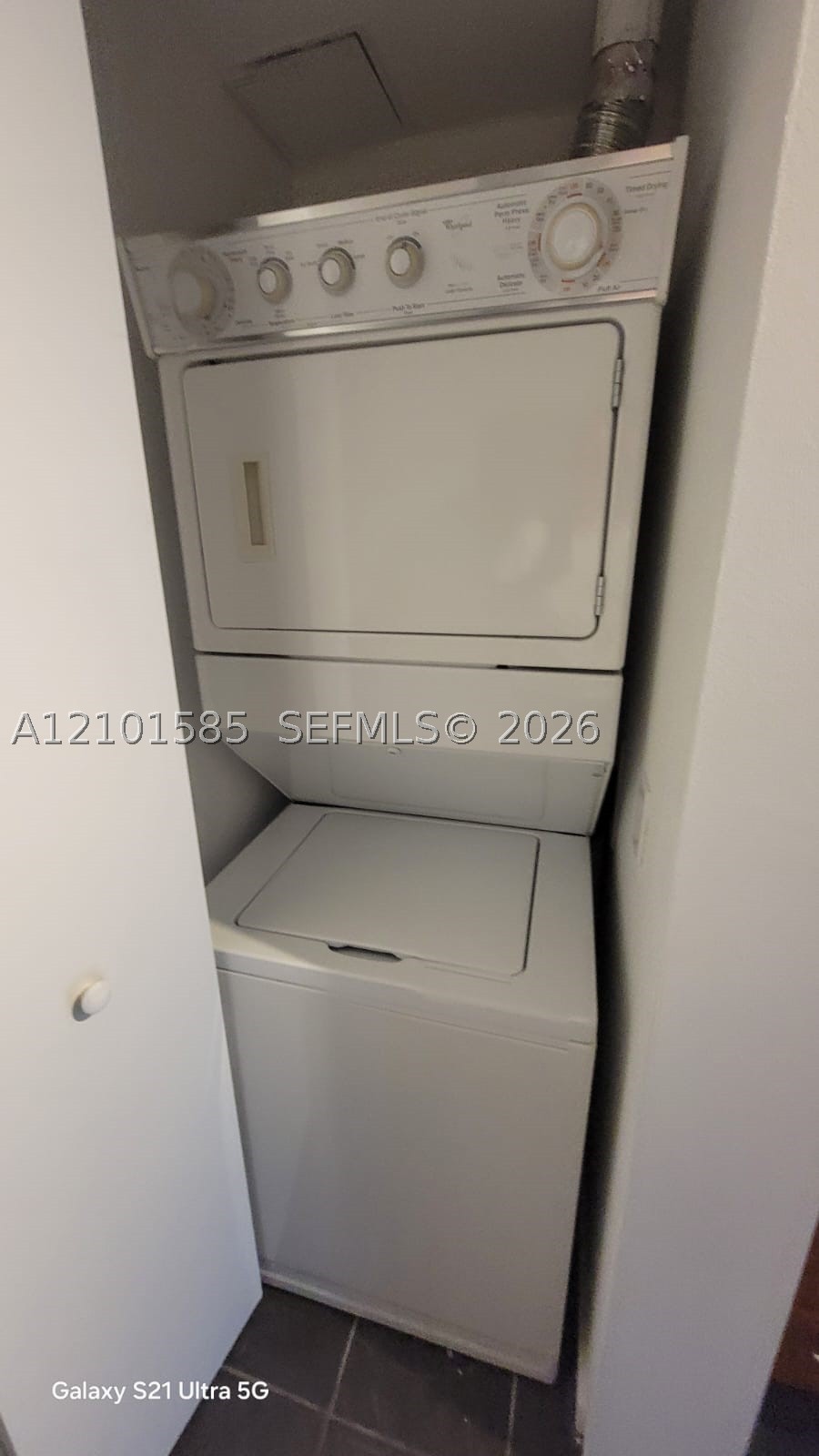 50 Biscayne Blvd #1403, Miami FL 33132