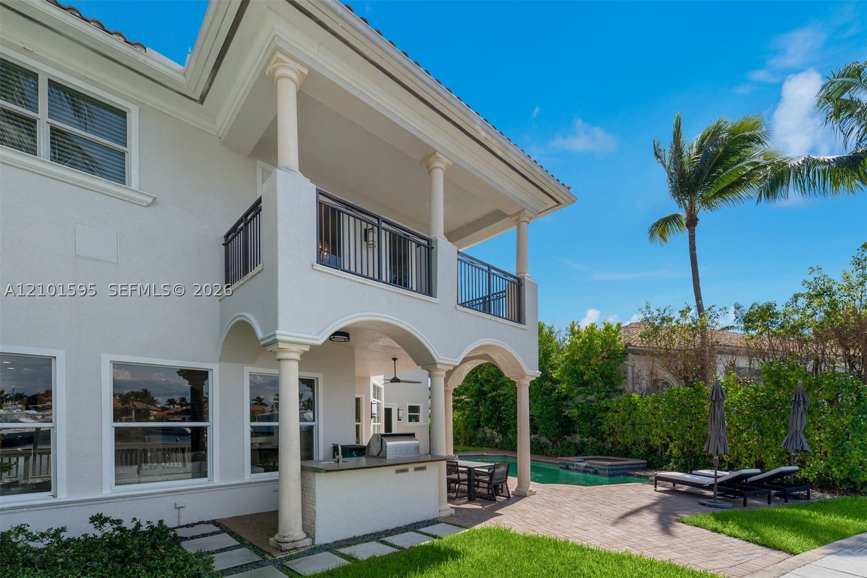 1426 Commodore Way, Hollywood FL 33019