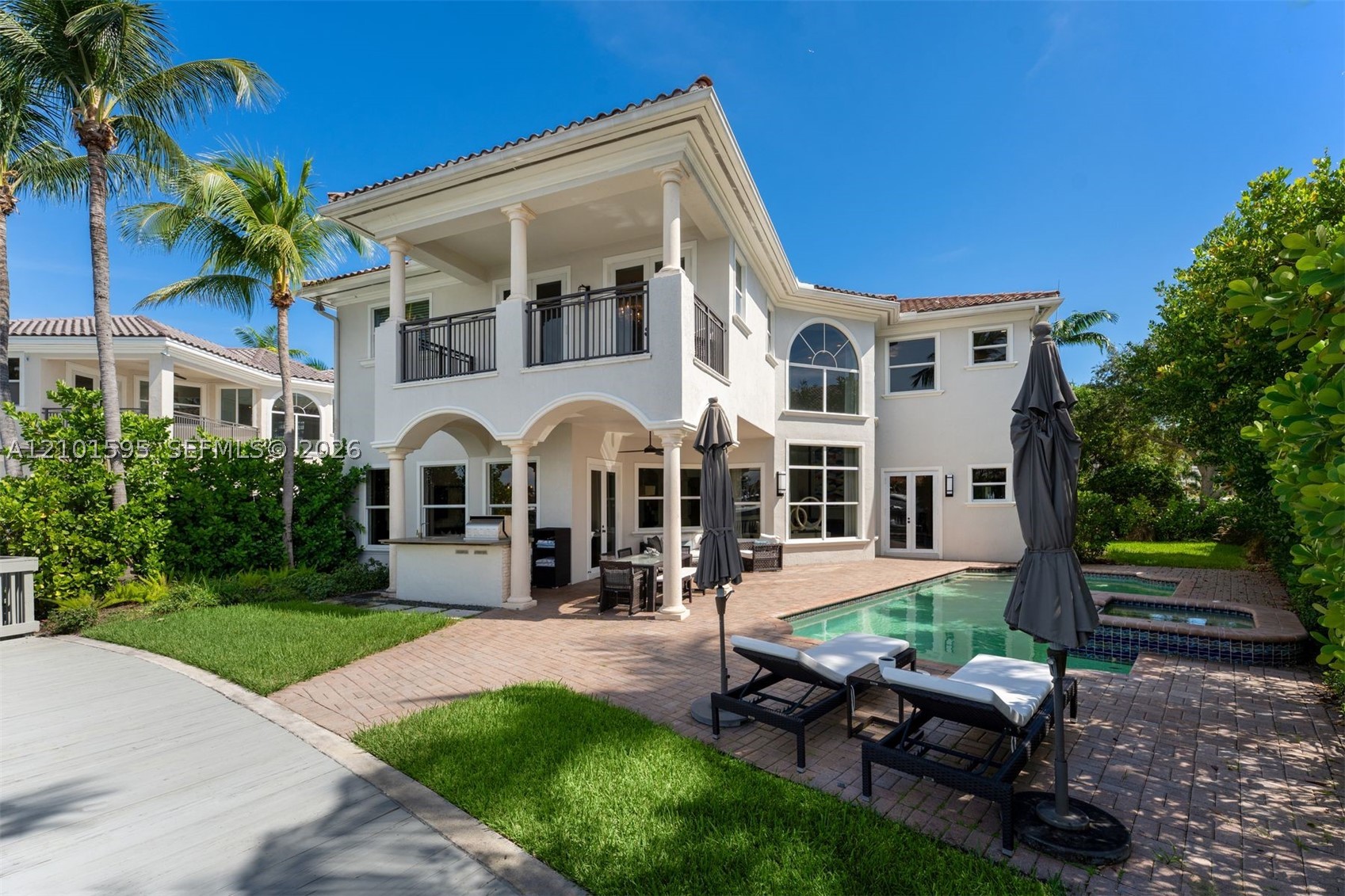 1426 Commodore Way, Hollywood FL 33019