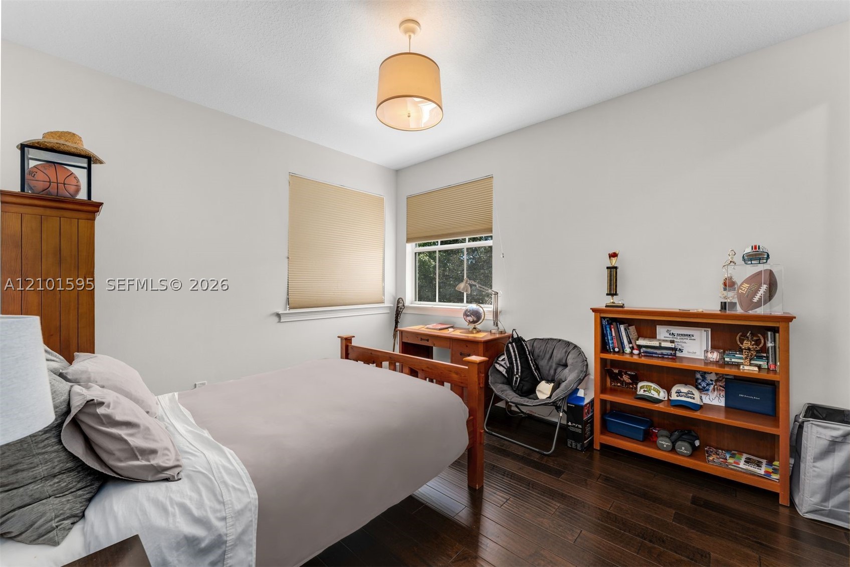1426 Commodore Way, Hollywood FL 33019