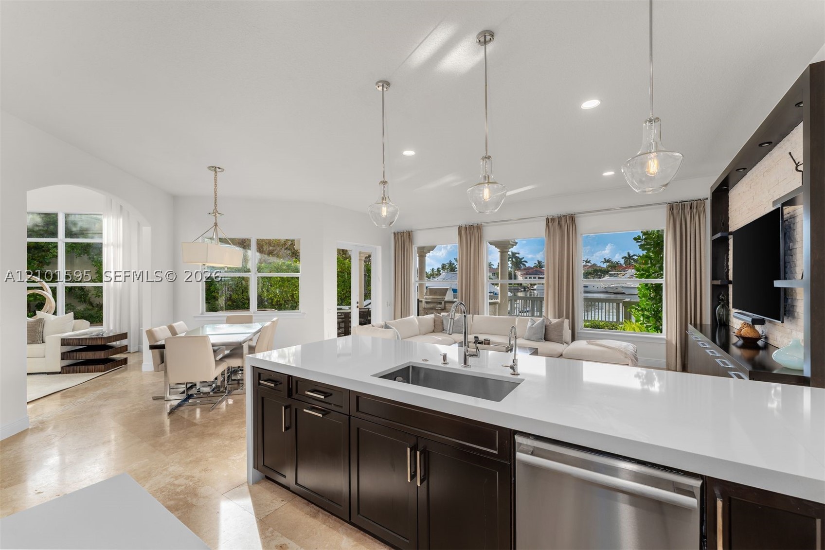 1426 Commodore Way, Hollywood FL 33019