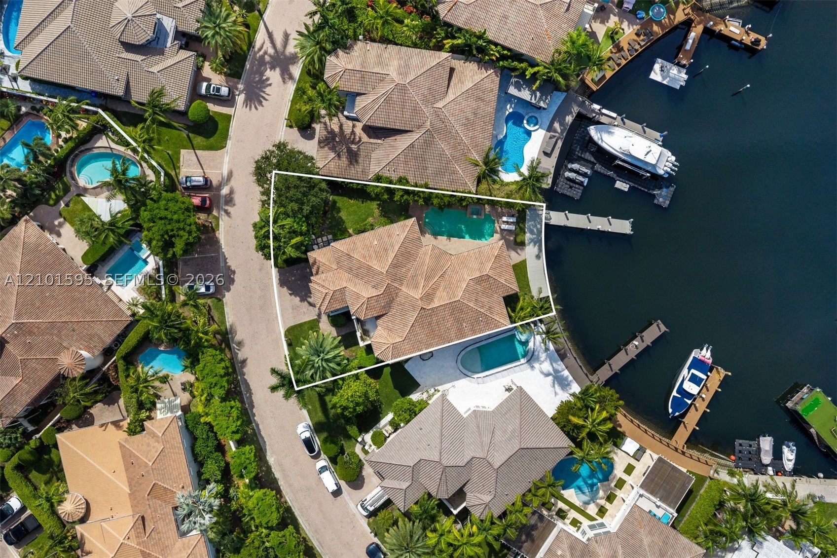 1426 Commodore Way, Hollywood FL 33019