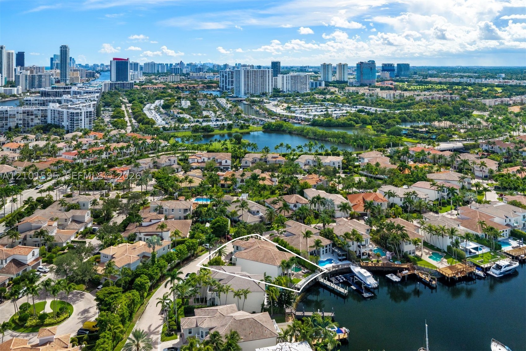 1426 Commodore Way, Hollywood FL 33019