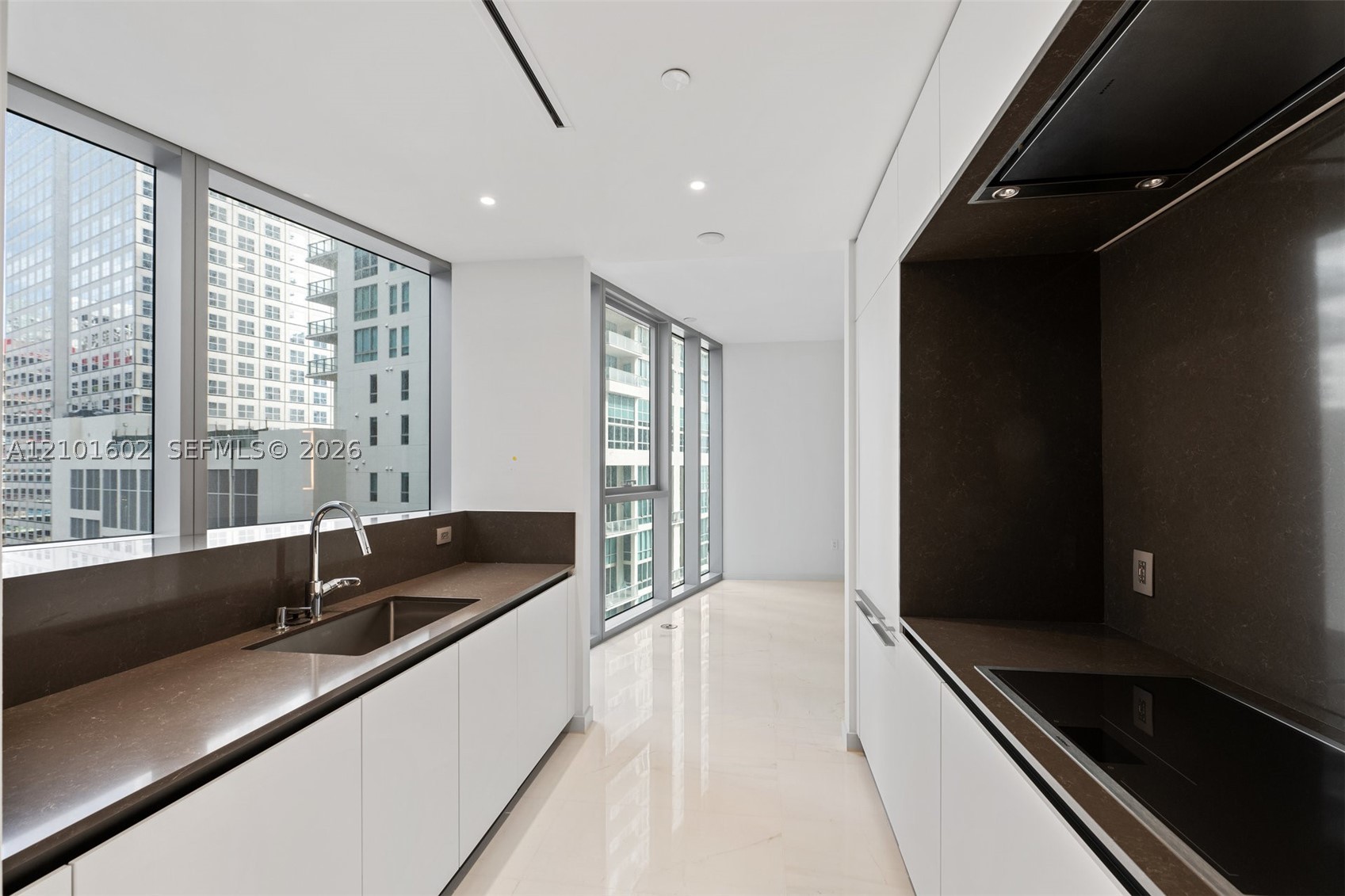300 Biscayne Boulevard Way #1205C, Miami FL 33131