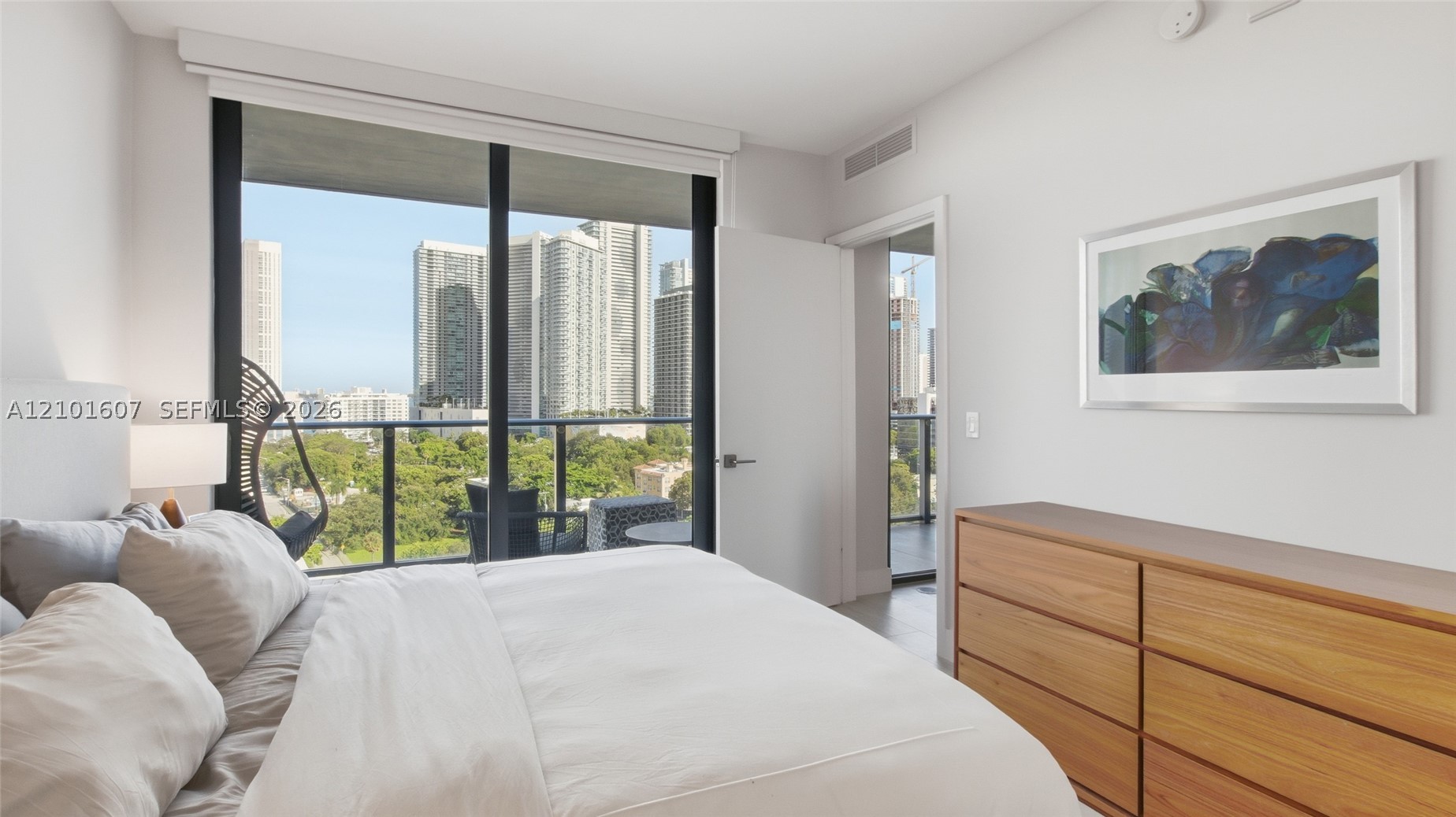 121 NE 34th St #1106A, Miami FL 33137