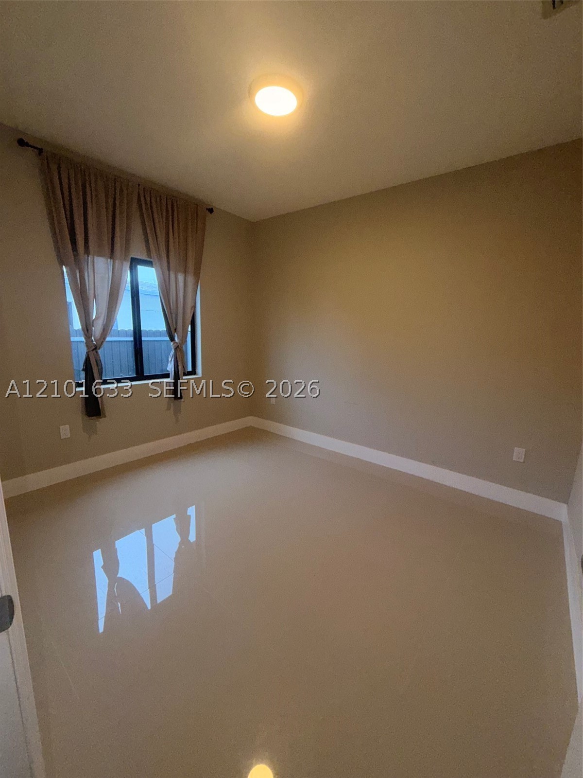 Hallandale Beach FL 33009 - A12101633