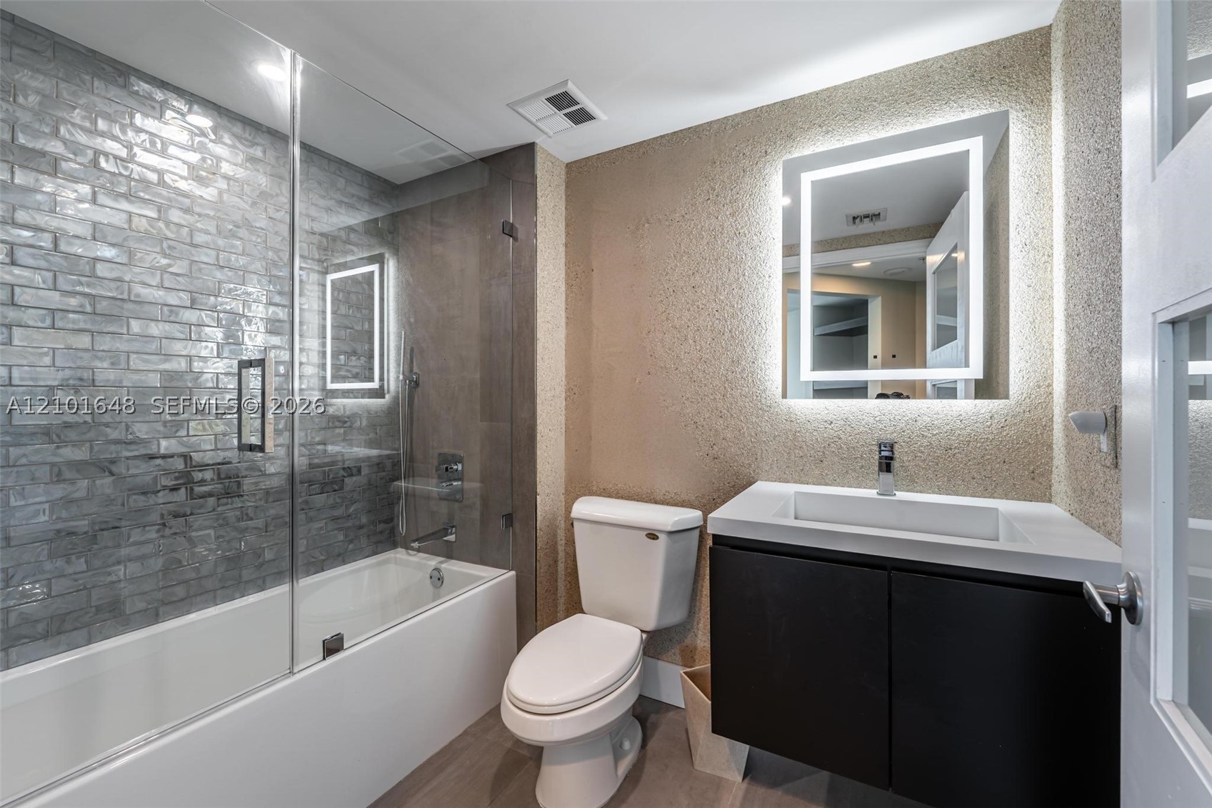 401 SW 4th Ave #1407, Fort Lauderdale FL 33315