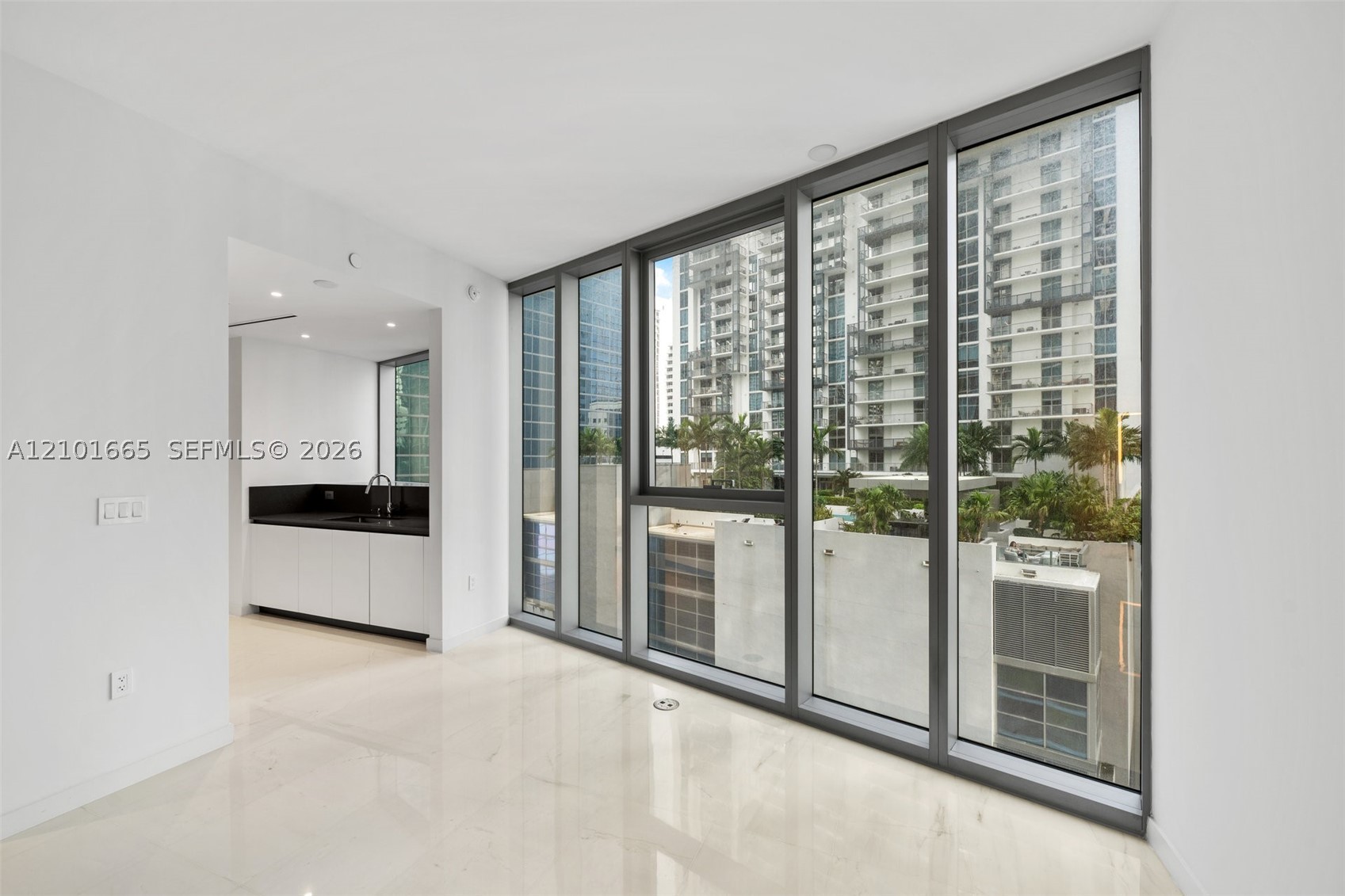 300 Biscayne Boulevard Way #1205C, Miami FL 33131