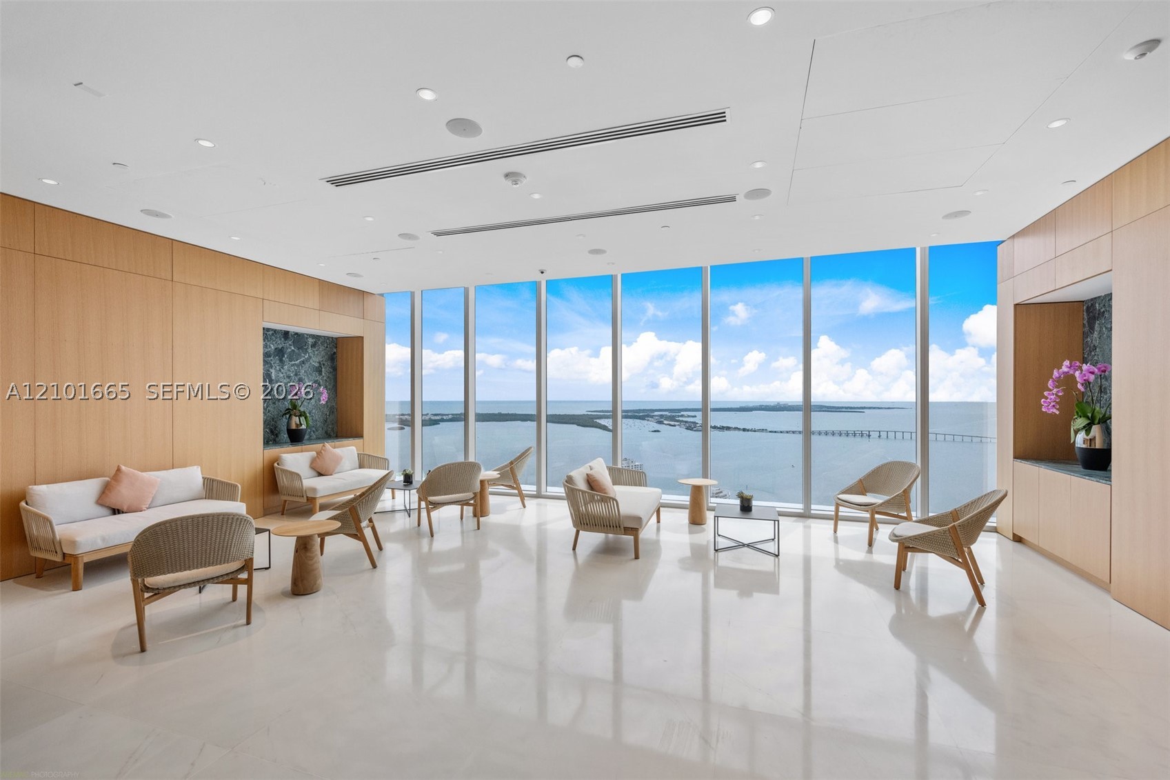 300 Biscayne Boulevard Way #1205C, Miami FL 33131