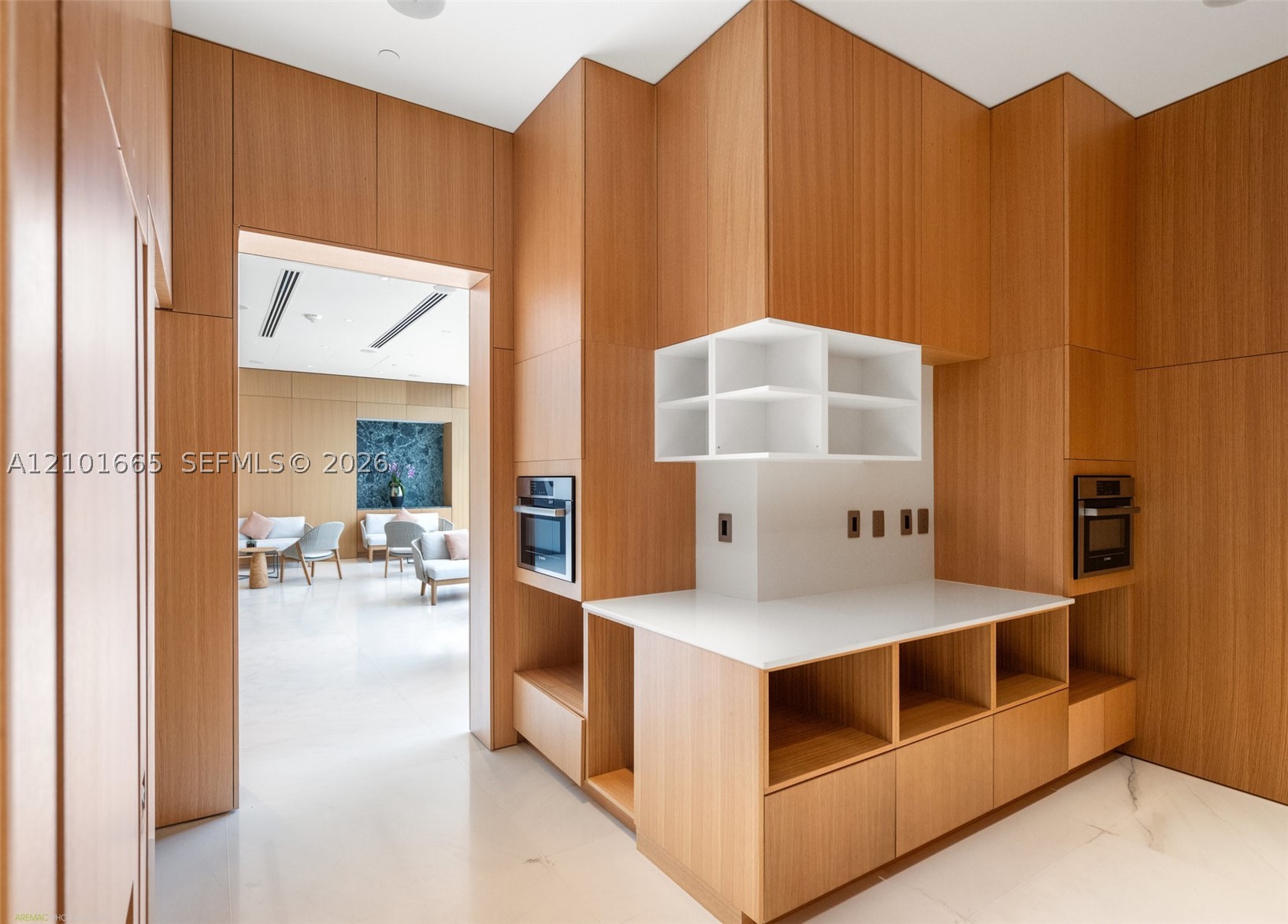 300 Biscayne Boulevard Way #1205C, Miami FL 33131
