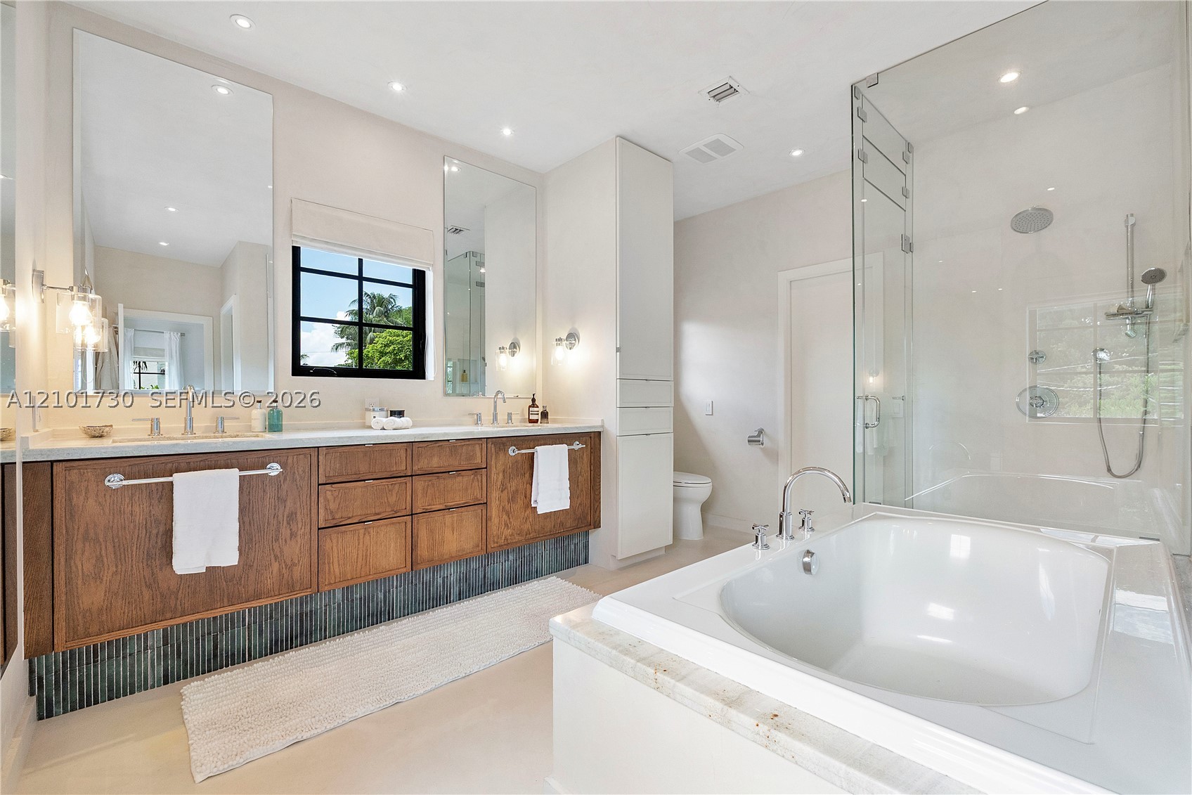 435 W 51st St, Miami Beach FL 33140