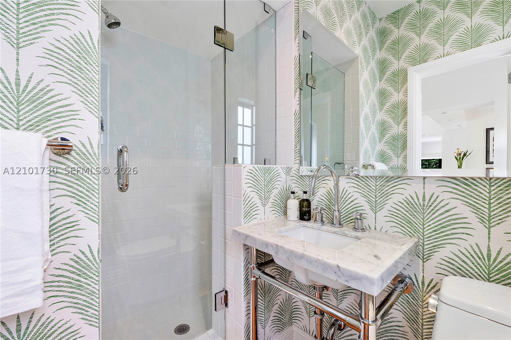 435 W 51st St, Miami Beach FL 33140