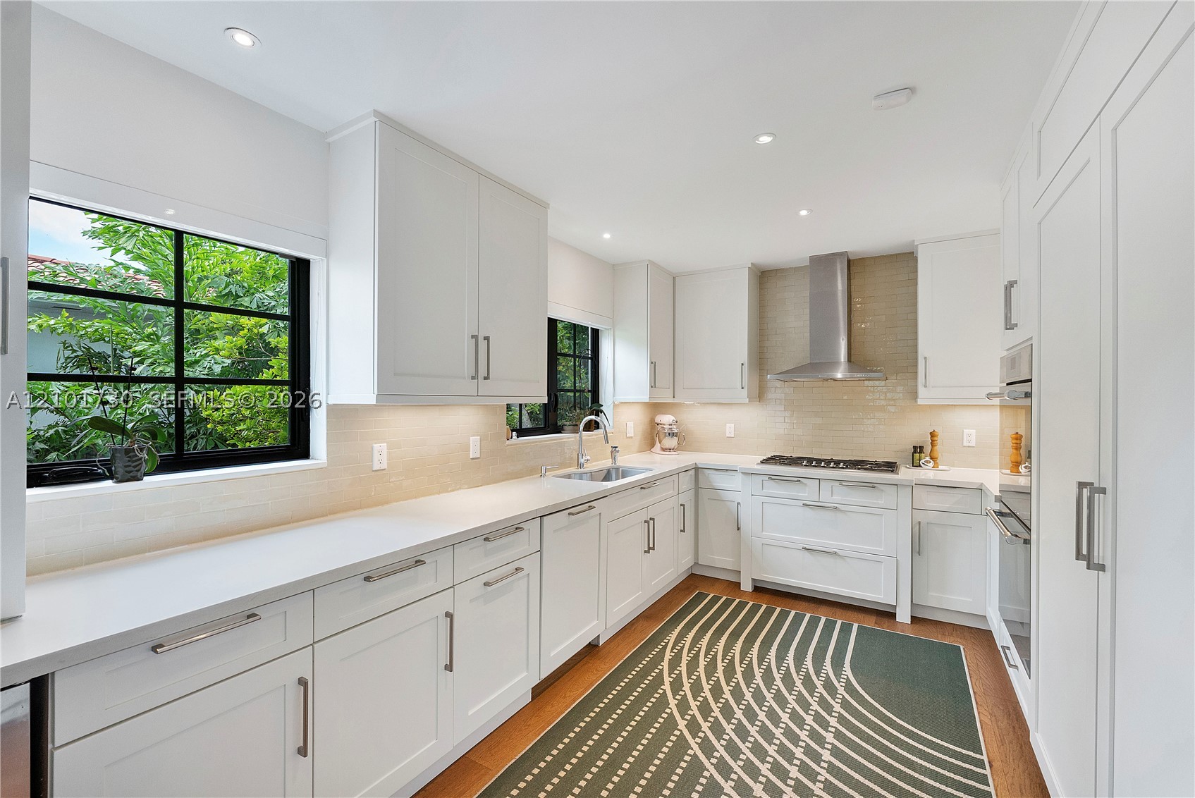 435 W 51st St, Miami Beach FL 33140
