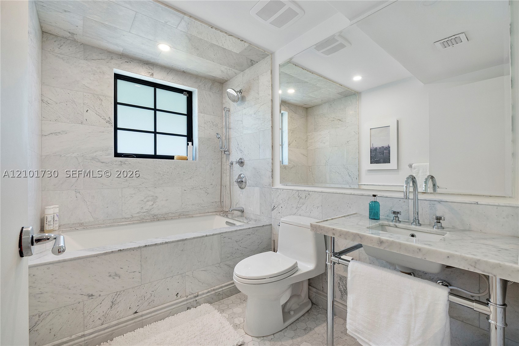 435 W 51st St, Miami Beach FL 33140