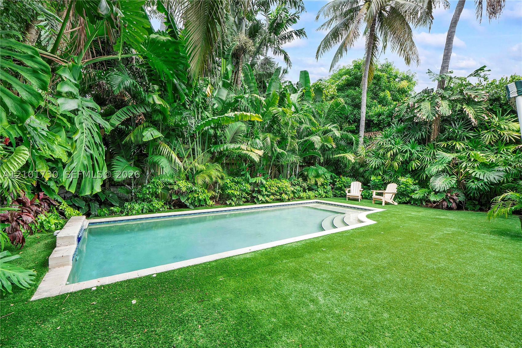435 W 51st St, Miami Beach FL 33140